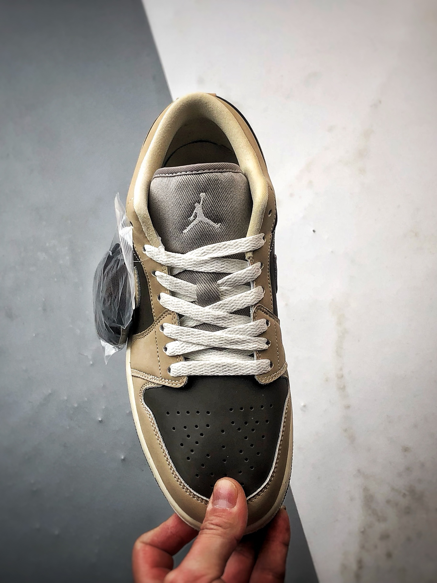 200 Air Jordan 1 Low 米棕 IB7011-001-Chinese UA Cheap High Quatity Brand Clothes Bags handbags Sneakers wholesale wholesaler seller from China Factory suppliers Fashion Clothing Shoes best Quality Beautiful Price 200 Air Jordan 1 Low 米棕 IB7011-001