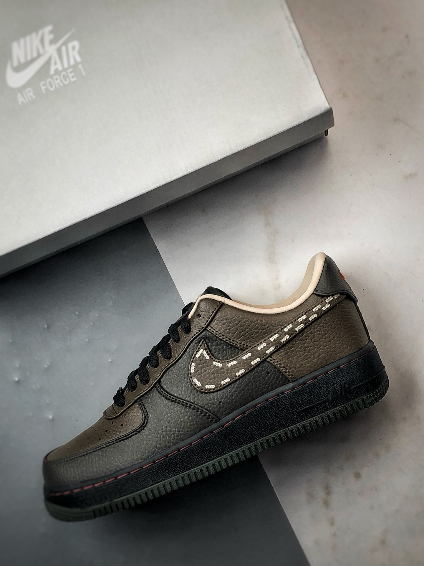 220 Air Force 1 '07 Low 棕绿 IQ1122-320-Chinese UA Cheap High Quatity Brand Clothes Bags handbags Sneakers wholesale wholesaler seller from China Factory suppliers Fashion Clothing Shoes best Quality Beautiful Price 220 Air Force 1 '07 Low 棕绿 IQ1122-320