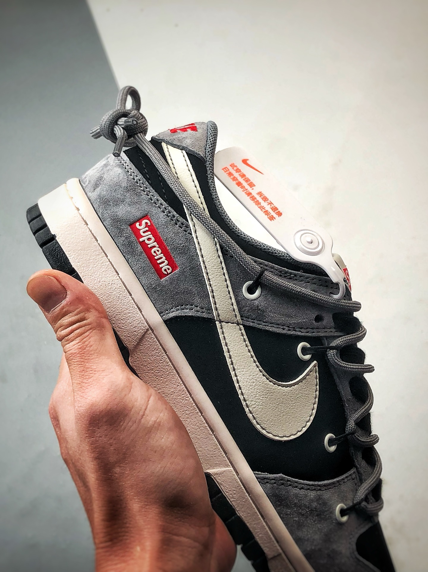 310 NK Dunk Low Retro ”DIY高端定制” Sup灰黑米解构绑带 低帮休闲运动板鞋 JP2046-101-Chinese UA Cheap High Quatity Brand Clothes Bags handbags Sneakers wholesale wholesaler seller from China Factory suppliers Fashion Clothing Shoes best Quality Beautiful Price 310 NK Dunk Low Retro ”DIY高端定制” Sup灰黑米解构绑带 低帮休闲运动板鞋 JP2046-101