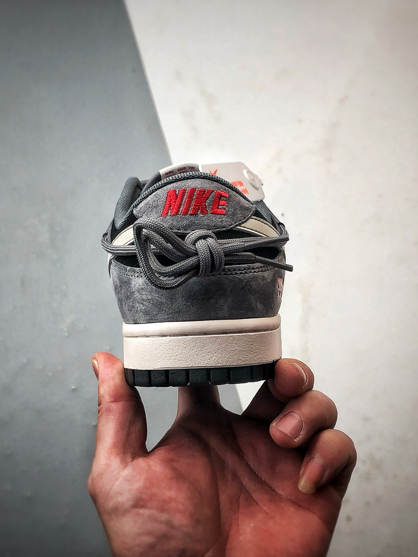 310 NK Dunk Low Retro ”DIY高端定制” Sup灰黑米解构绑带 低帮休闲运动板鞋 JP2046-101-Chinese UA Cheap High Quatity Brand Clothes Bags handbags Sneakers wholesale wholesaler seller from China Factory suppliers Fashion Clothing Shoes best Quality Beautiful Price 310 NK Dunk Low Retro ”DIY高端定制” Sup灰黑米解构绑带 低帮休闲运动板鞋 JP2046-101