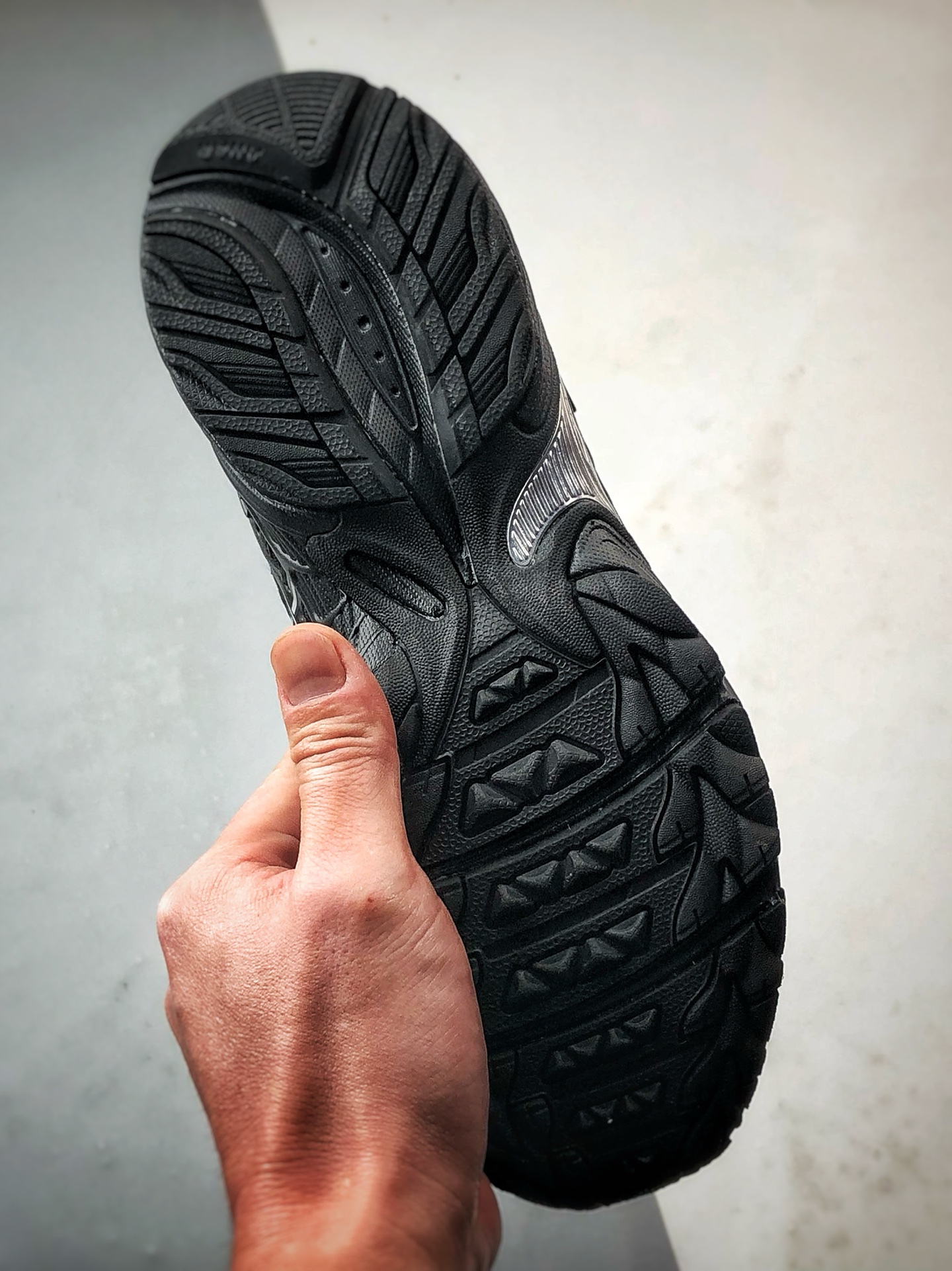 200 Asics Gel-Kahana TR Nexus 黑银 亚瑟士复古潮流休闲运动鞋 1203A872-001