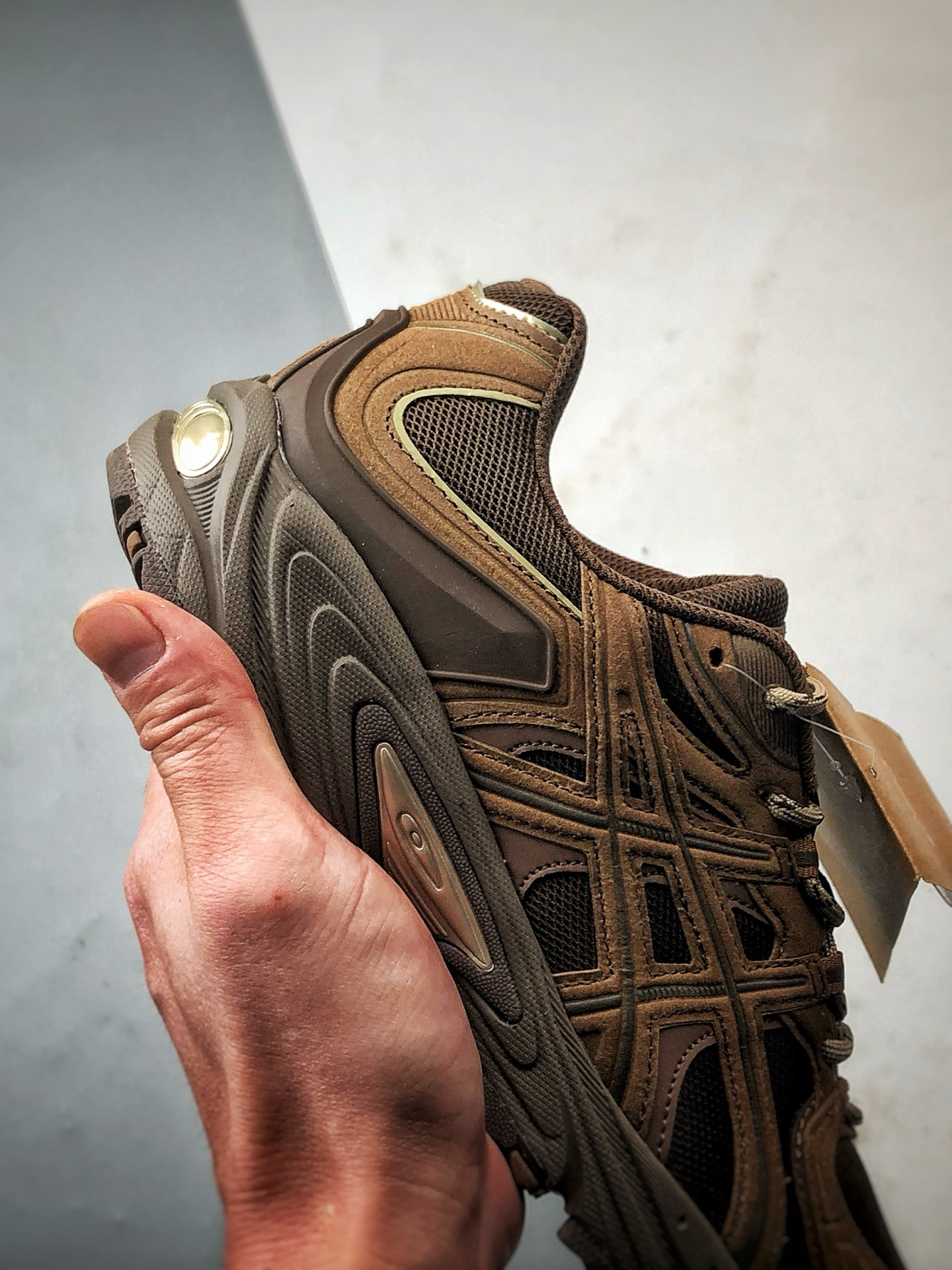 200 Asics Gel-Kahana TR Nexus 棕色 亚瑟士复古潮流休闲运动鞋 1203B123-200
