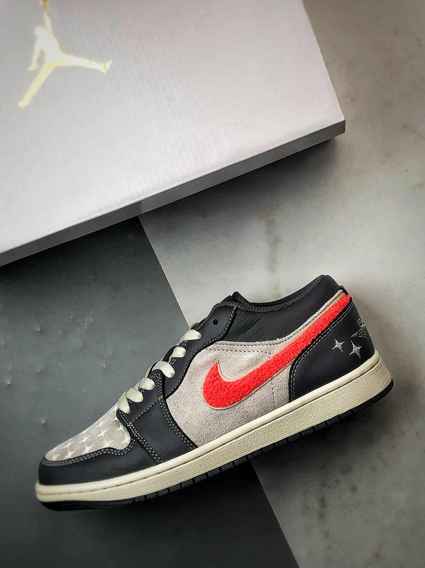 220 Air Jordan 1 Low 星灰粉 IM6565-014