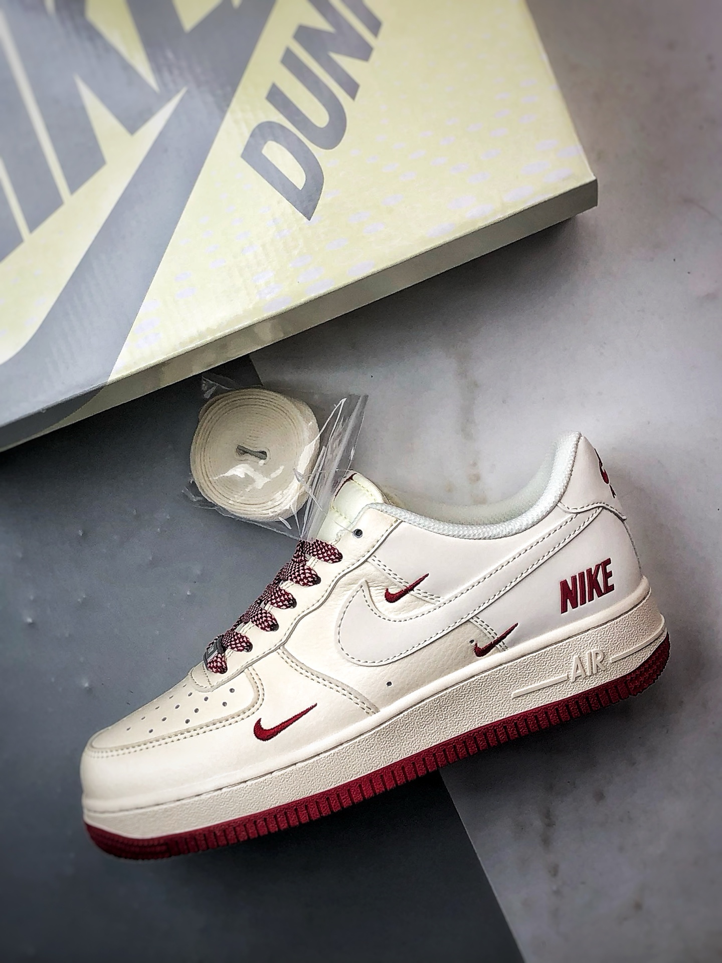 280 Air Force 1 '07 Low 米白红反光 JP2046-106