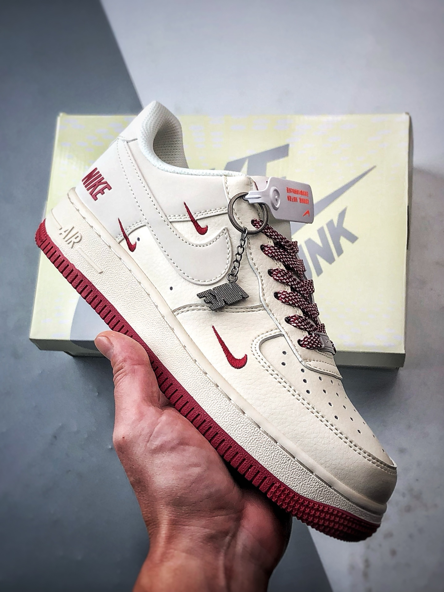 280 Air Force 1 '07 Low 米白红反光 JP2046-106