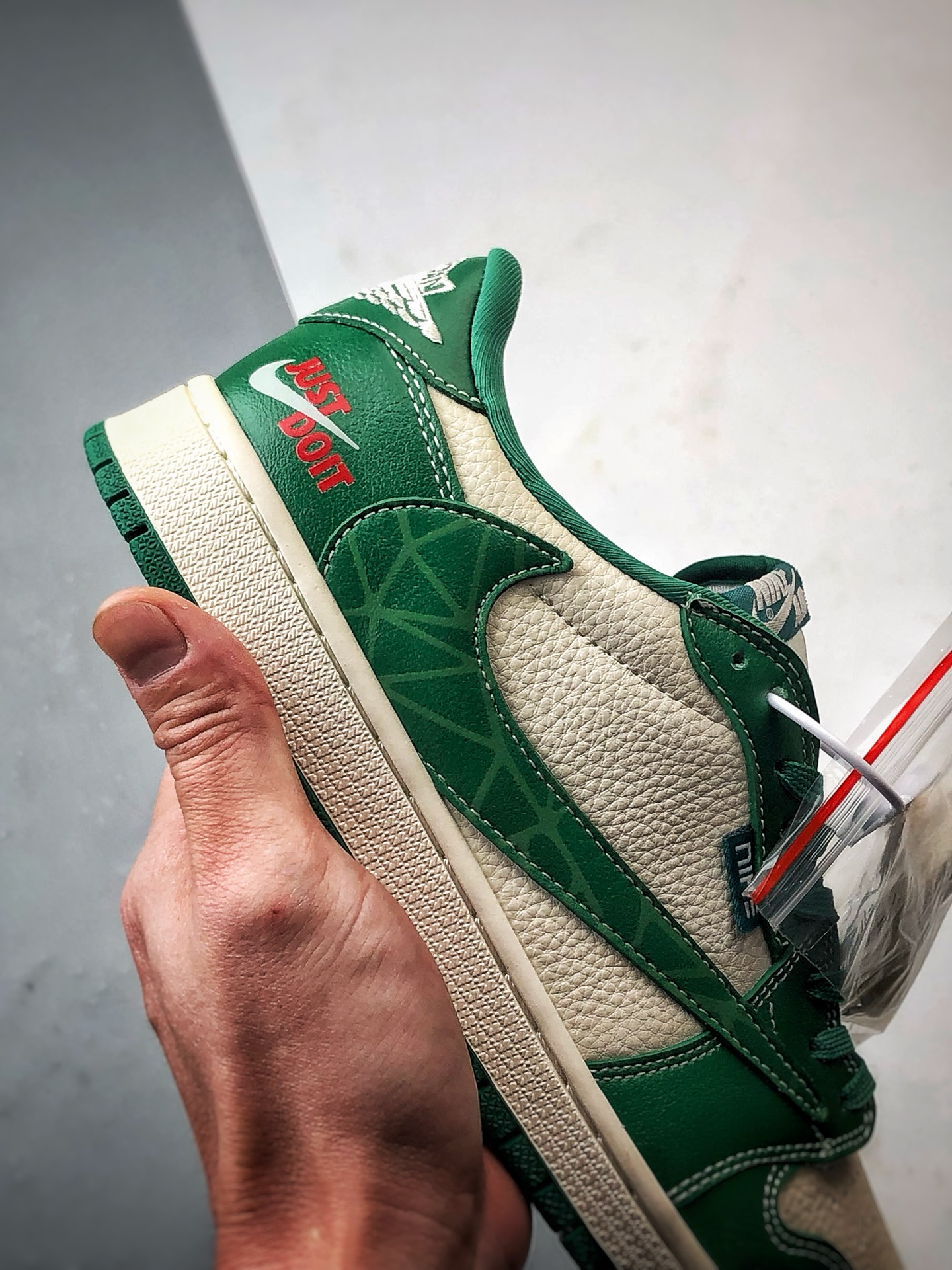 290 Air Jordan 1 Low ”高端定制” 米白绿倒钩 LD2028-069