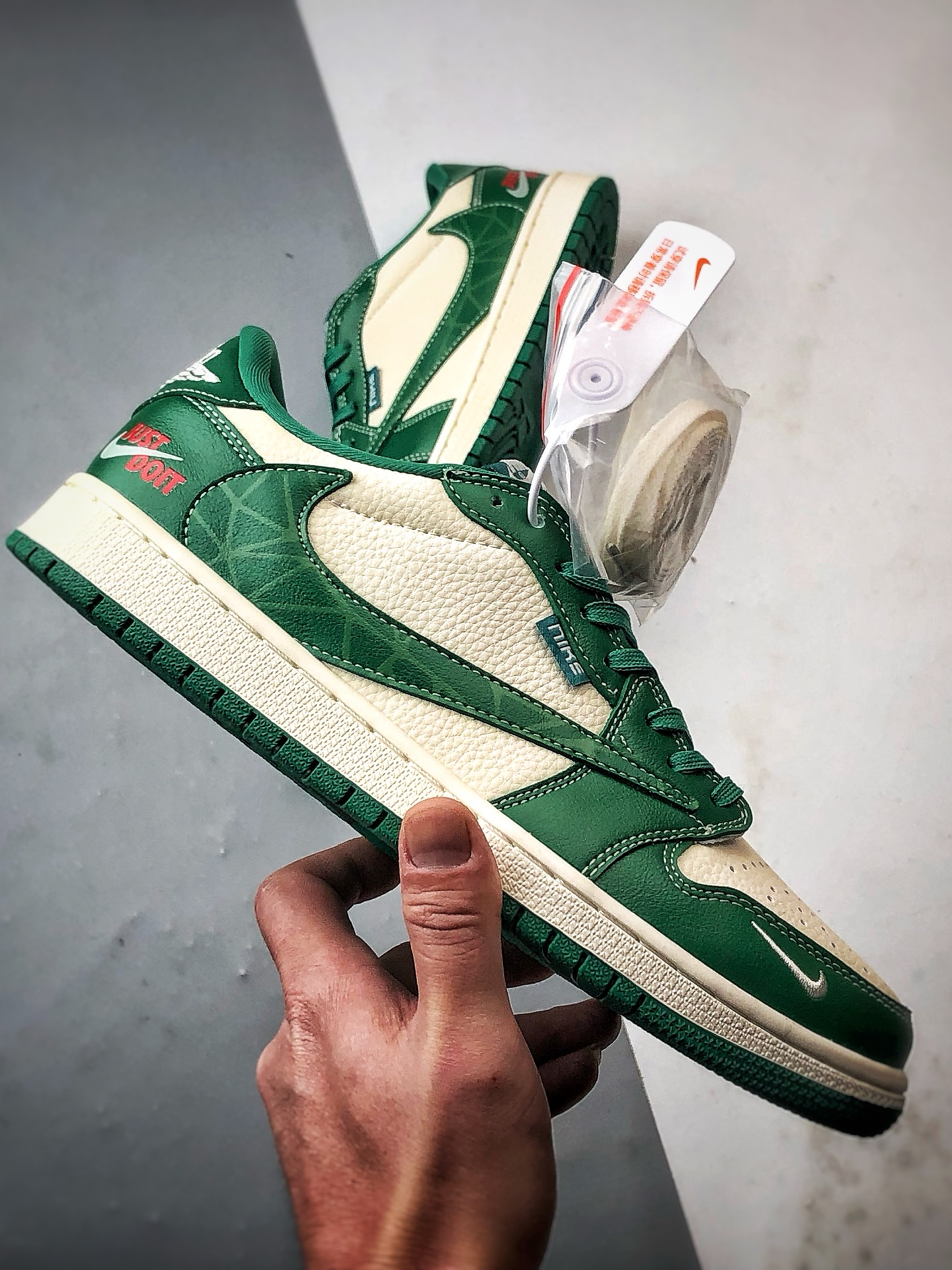 290 Air Jordan 1 Low ”高端定制” 米白绿倒钩 LD2028-069