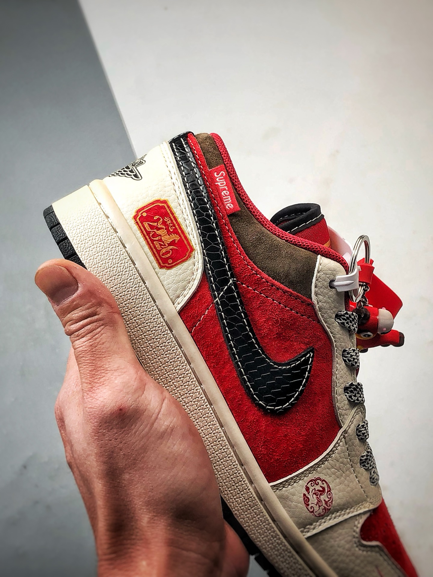 290 Air Jordan 1 Low ”高端定制” Sup马年米白红黑 FC7688-203-Chinese UA Cheap High Quatity Brand Clothes Bags handbags Sneakers wholesale wholesaler seller from China Factory suppliers Fashion Clothing Shoes best Quality Beautiful Price 290 Air Jordan 1 Low ”高端定制” Sup马年米白红黑 FC7688-203