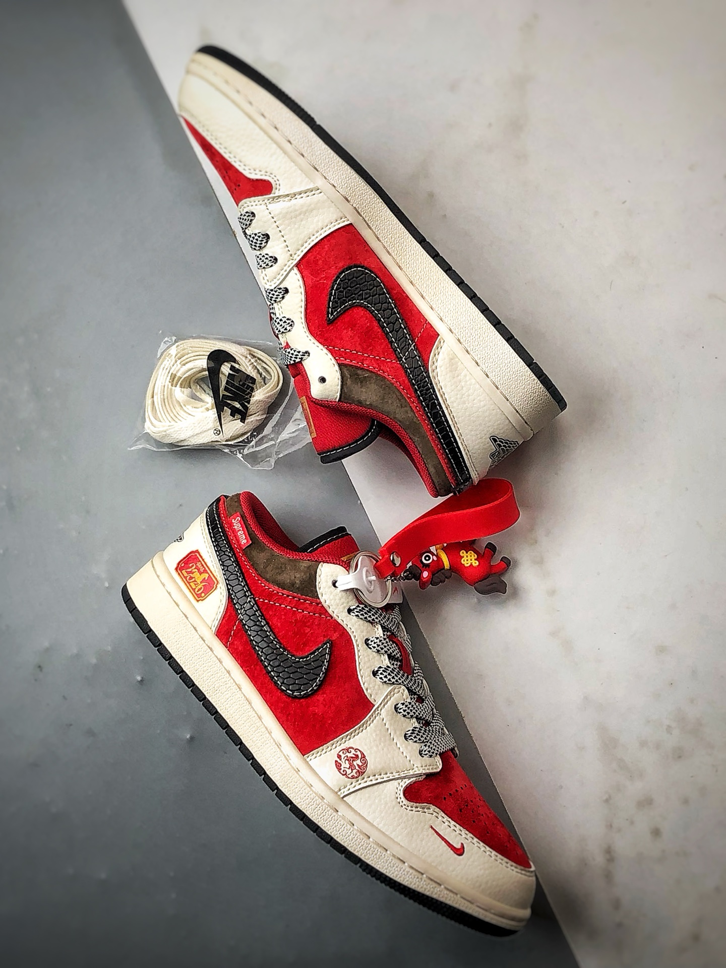 290 Air Jordan 1 Low ”高端定制” Sup马年米白红黑 FC7688-203-Chinese UA Cheap High Quatity Brand Clothes Bags handbags Sneakers wholesale wholesaler seller from China Factory suppliers Fashion Clothing Shoes best Quality Beautiful Price 290 Air Jordan 1 Low ”高端定制” Sup马年米白红黑 FC7688-203