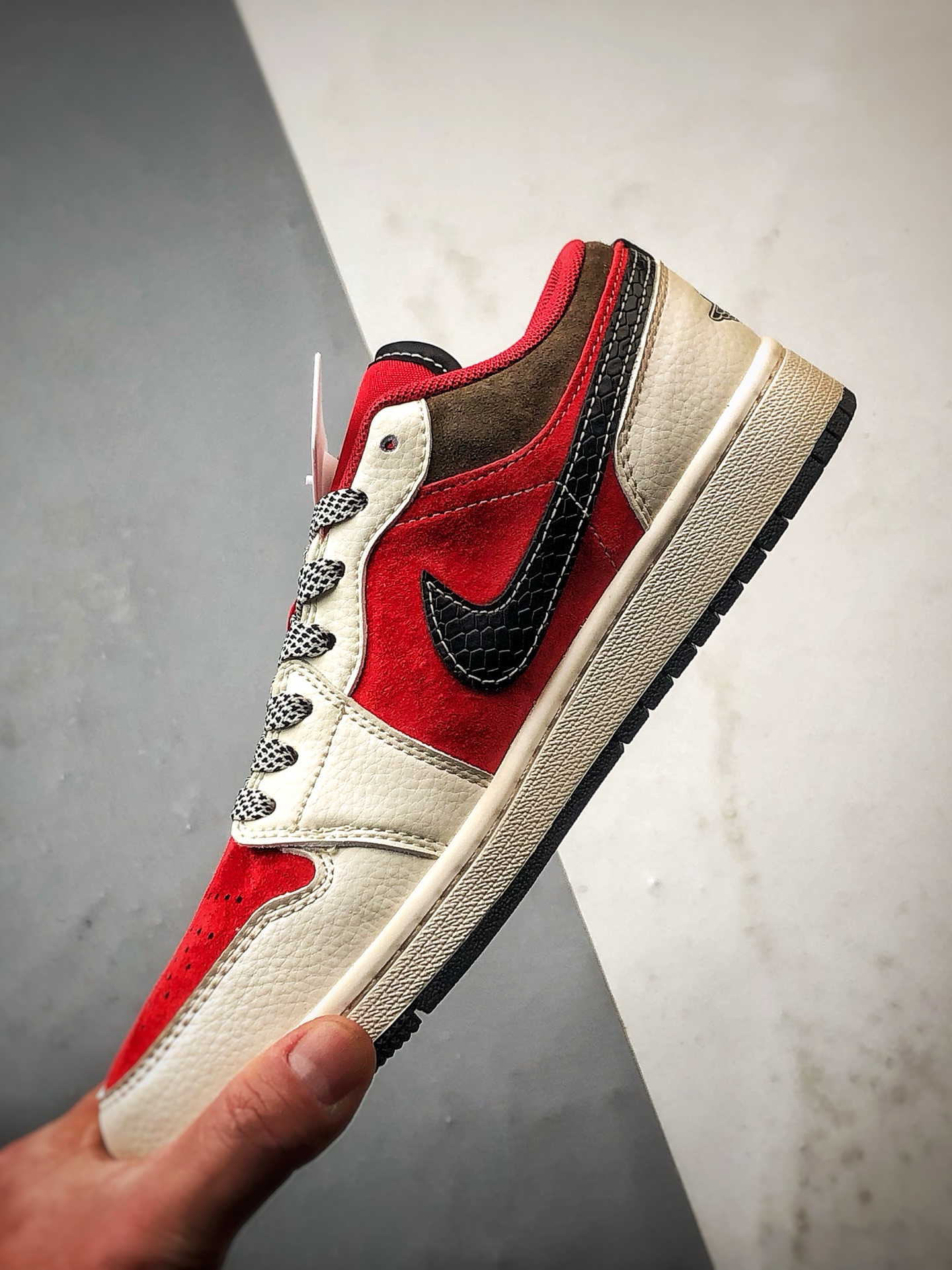 290 Air Jordan 1 Low ”高端定制” Sup马年米白红黑 FC7688-203-Chinese UA Cheap High Quatity Brand Clothes Bags handbags Sneakers wholesale wholesaler seller from China Factory suppliers Fashion Clothing Shoes best Quality Beautiful Price 290 Air Jordan 1 Low ”高端定制” Sup马年米白红黑 FC7688-203