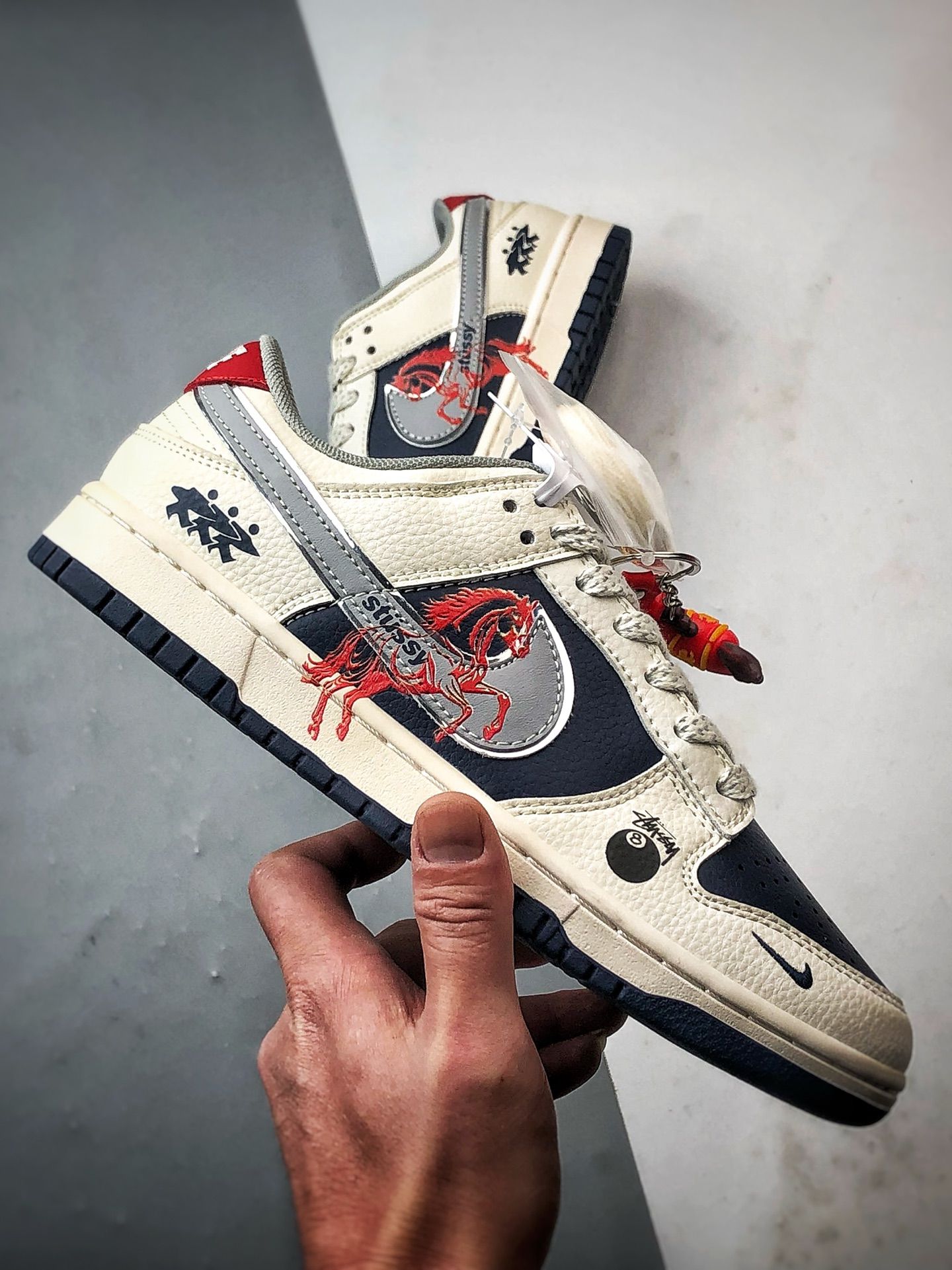 290 NK Dunk Low Retro ”DIY高端定制” 斯图西马年米灰蓝 低帮休闲运动板鞋 SD6888-107-Chinese UA Cheap High Quatity Brand Clothes Bags handbags Sneakers wholesale wholesaler seller from China Factory suppliers Fashion Clothing Shoes best Quality Beautiful Price 290 NK Dunk Low Retro ”DIY高端定制” 斯图西马年米灰蓝 低帮休闲运动板鞋 SD6888-107