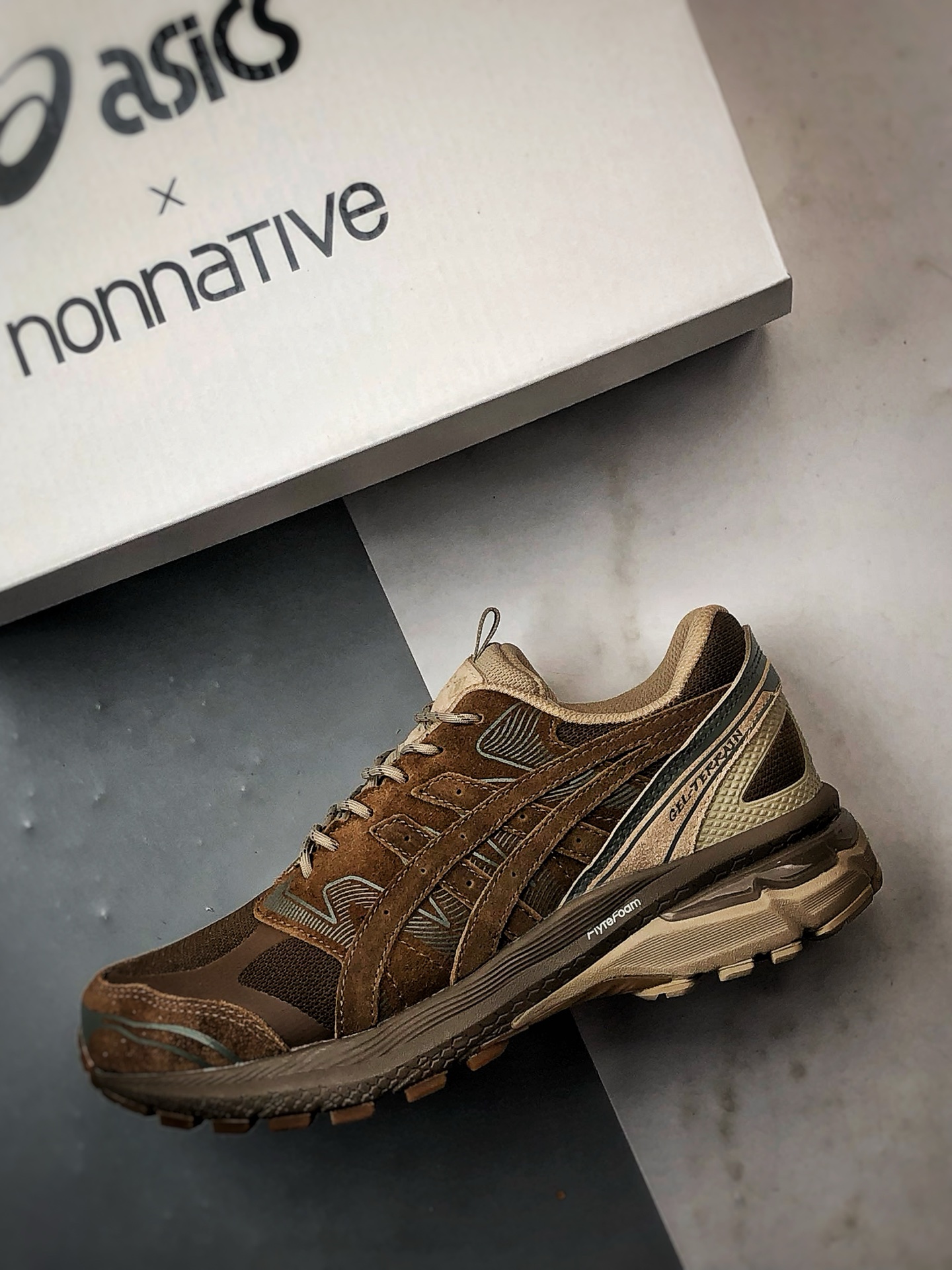 230 Nonnative x Asics Gel-Terrain GTX 棕色 亚瑟士联名款运动休闲透气专业跑鞋 1203A584-200