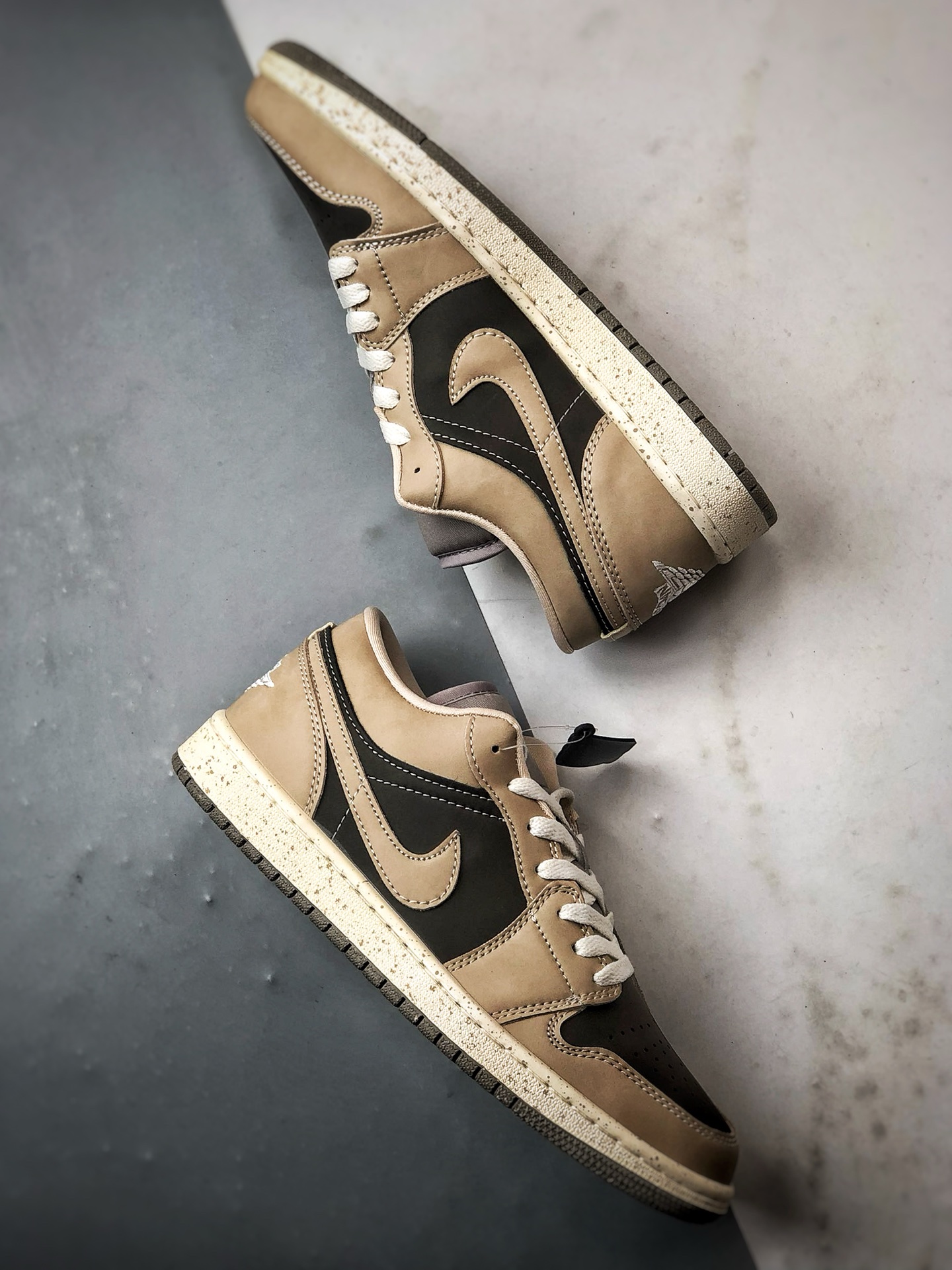 220 Air Jordan 1 Low 米棕 IB7011-001-Chinese UA Cheap High Quatity Brand Clothes Bags handbags Sneakers wholesale wholesaler seller from China Factory suppliers Fashion Clothing Shoes best Quality Beautiful Price 220 Air Jordan 1 Low 米棕 IB7011-001
