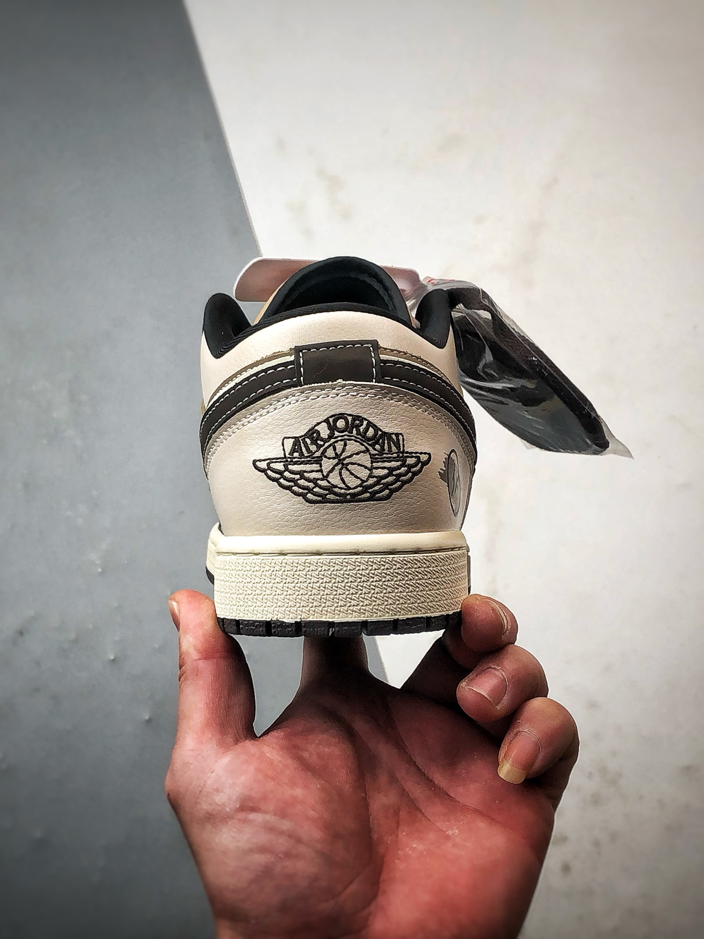 290 Air Jordan 1 Low ”高端定制” 闪电灰棕黑 LR8888-018-Chinese UA Cheap High Quatity Brand Clothes Bags handbags Sneakers wholesale wholesaler seller from China Factory suppliers Fashion Clothing Shoes best Quality Beautiful Price 290 Air Jordan 1 Low ”高端定制” 闪电灰棕黑 LR8888-018