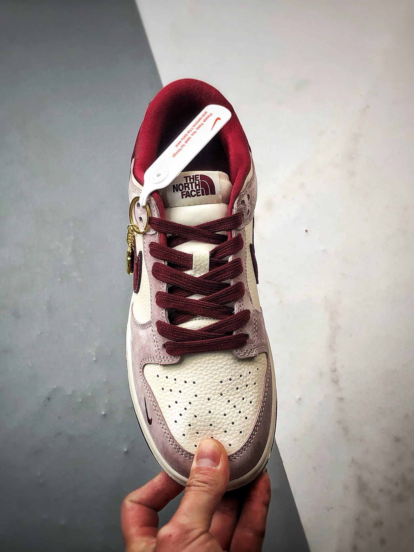 290 NK Dunk Low Retro ”DIY高端定制” 北面马年米白莓红 低帮休闲运动板鞋 DN3168-016-Chinese UA Cheap High Quatity Brand Clothes Bags handbags Sneakers wholesale wholesaler seller from China Factory suppliers Fashion Clothing Shoes best Quality Beautiful Price 290 NK Dunk Low Retro ”DIY高端定制” 北面马年米白莓红 低帮休闲运动板鞋 DN3168-016