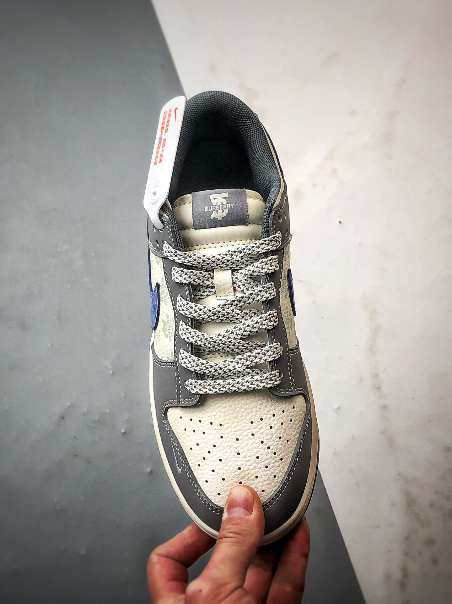 290 NK Dunk Low Retro ”DIY高端定制” 巴宝莉米白灰蓝 低帮休闲运动板鞋 JP1648-035