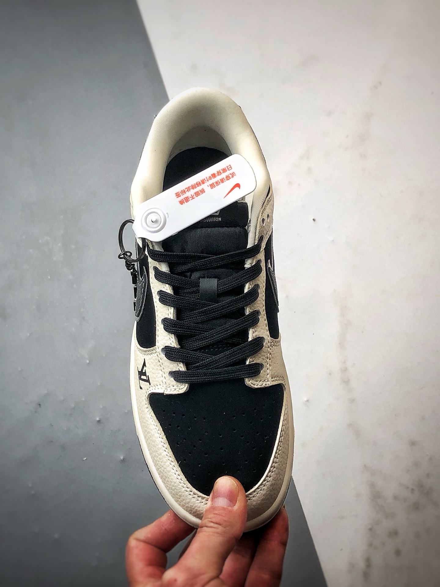 290 NK Dunk Low Retro ”DIY高端定制” LV米白黑 低帮休闲运动板鞋 TX1688-004-Chinese UA Cheap High Quatity Brand Clothes Bags handbags Sneakers wholesale wholesaler seller from China Factory suppliers Fashion Clothing Shoes best Quality Beautiful Price 290 NK Dunk Low Retro ”DIY高端定制” LV米白黑 低帮休闲运动板鞋 TX1688-004