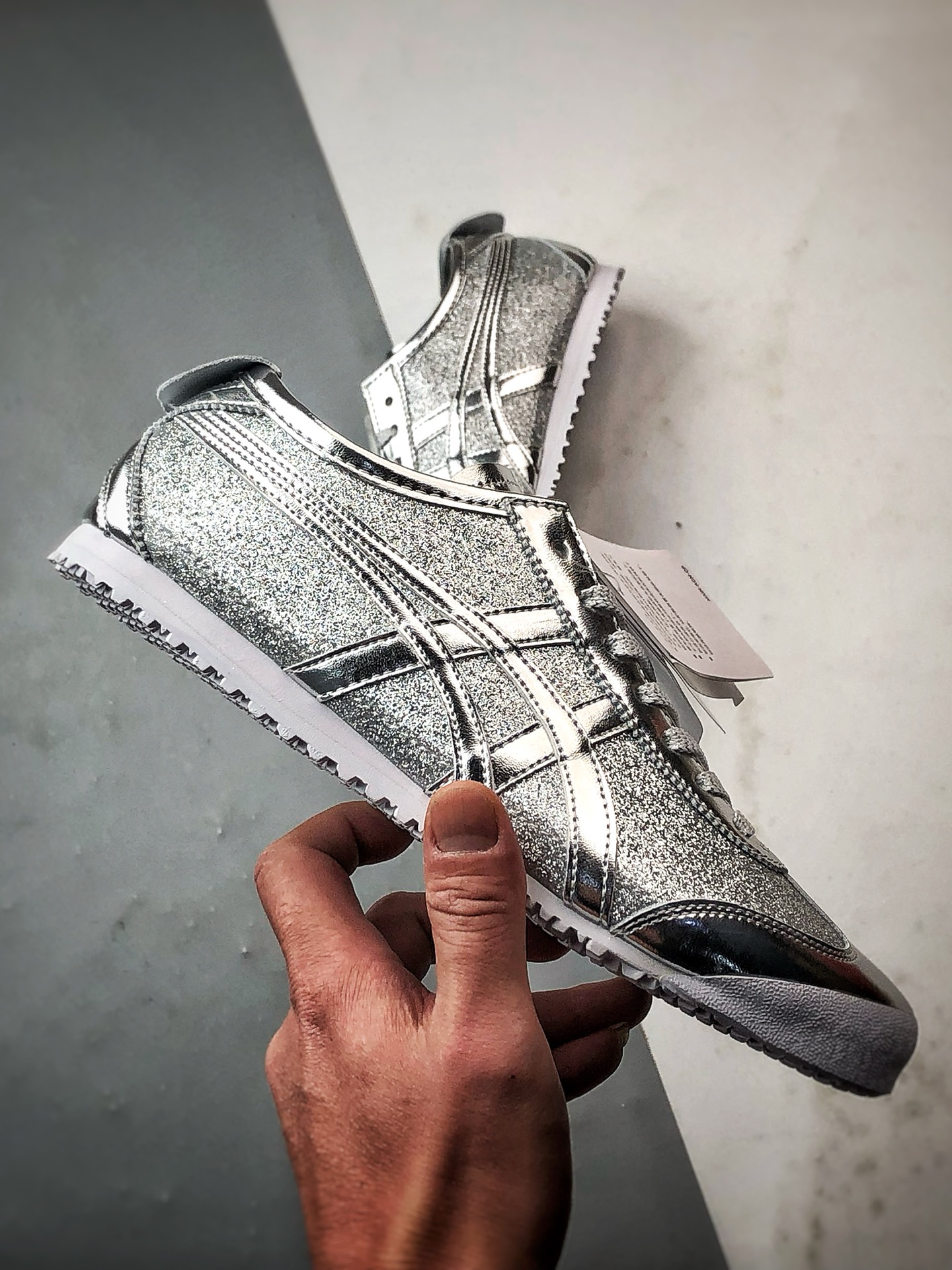 170 Asics 鬼冢虎 Mexico 66 银钻 1183C480-021-Chinese UA Cheap High Quatity Brand Clothes Bags handbags Sneakers wholesale wholesaler seller from China Factory suppliers Fashion Clothing Shoes best Quality Beautiful Price 170 Asics 鬼冢虎 Mexico 66 银钻 1183C480-021