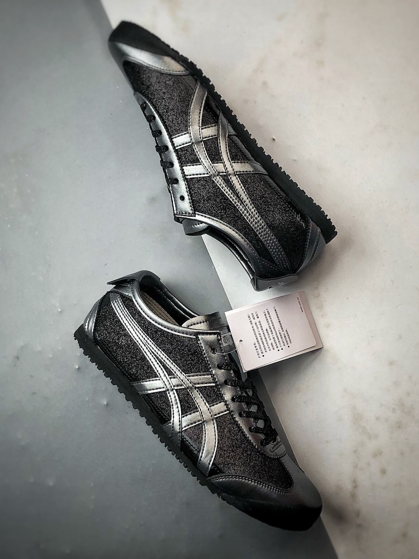170 Asics 鬼冢虎 Mexico 66 黑钻 1183C480-001-Chinese UA Cheap High Quatity Brand Clothes Bags handbags Sneakers wholesale wholesaler seller from China Factory suppliers Fashion Clothing Shoes best Quality Beautiful Price 170 Asics 鬼冢虎 Mexico 66 黑钻 1183C480-001