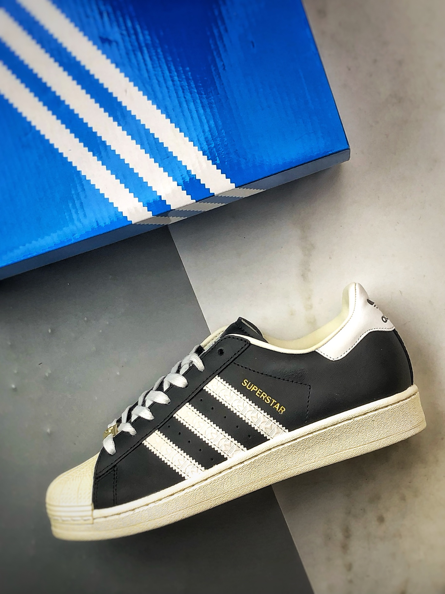 160 AD Originals Superstar 黑白贝壳头 ID4676-Chinese UA Cheap High Quatity Brand Clothes Bags handbags Sneakers wholesale wholesaler seller from China Factory suppliers Fashion Clothing Shoes best Quality Beautiful Price 160 AD Originals Superstar 黑白贝壳头 ID4676
