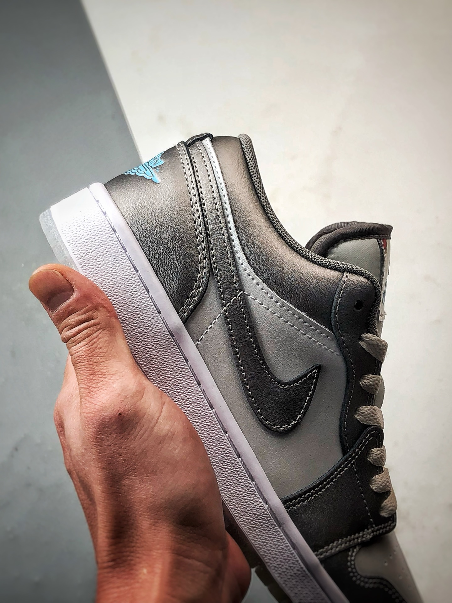 200 Air Jordan 1 Low 银灰 HV4398-014-Chinese UA Cheap High Quatity Brand Clothes Bags handbags Sneakers wholesale wholesaler seller from China Factory suppliers Fashion Clothing Shoes best Quality Beautiful Price 200 Air Jordan 1 Low 银灰 HV4398-014