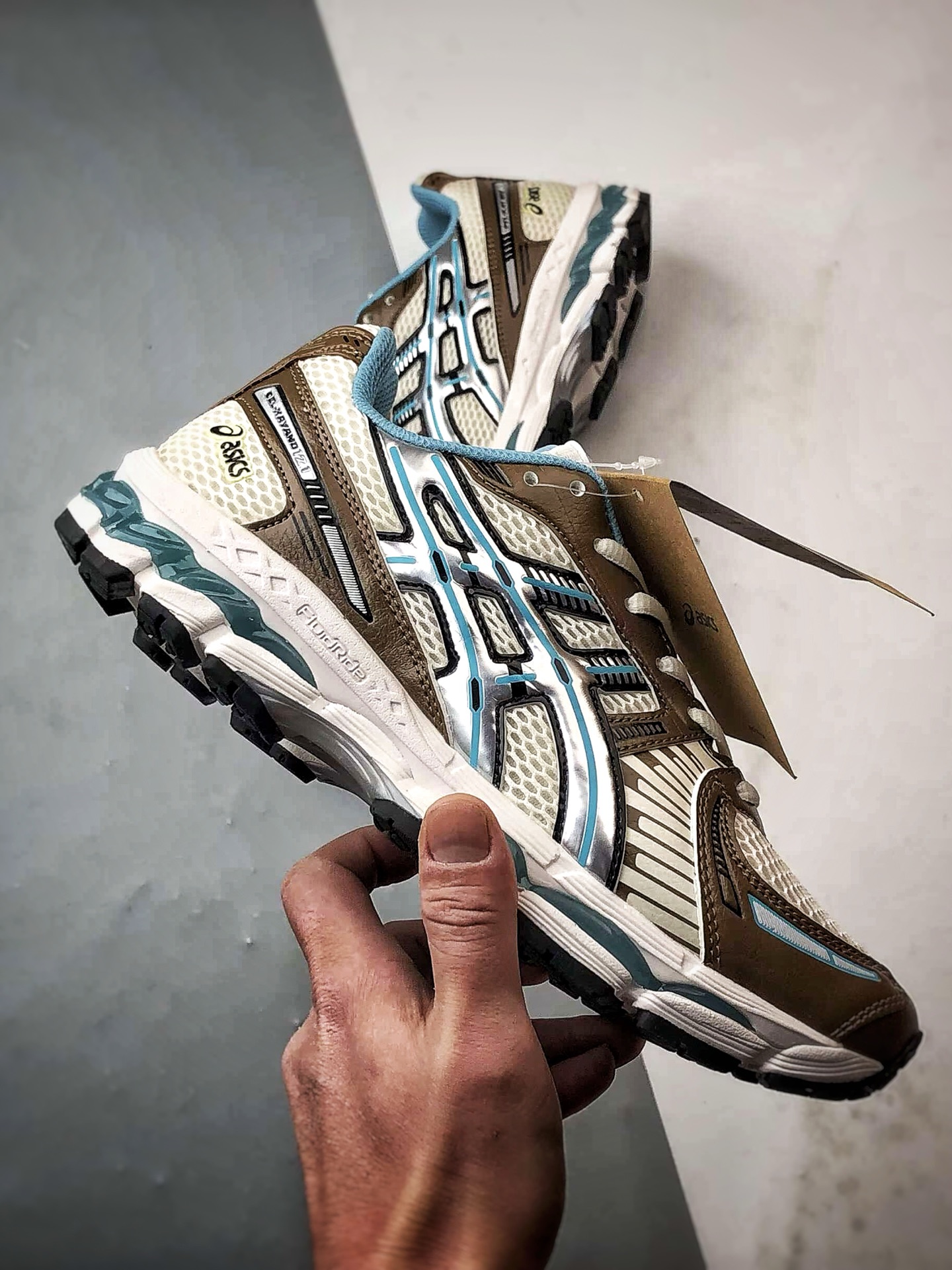 190 Asics Gel-Kayano 12.1 蓝棕色 深圳限定亚瑟士百搭休闲运动慢跑鞋 1203A827-101-Chinese UA Cheap High Quatity Brand Clothes Bags handbags Sneakers wholesale wholesaler seller from China Factory suppliers Fashion Clothing Shoes best Quality Beautiful Price 190 Asics Gel-Kayano 12.1 蓝棕色 深圳限定亚瑟士百搭休闲运动慢跑鞋 1203A827-101