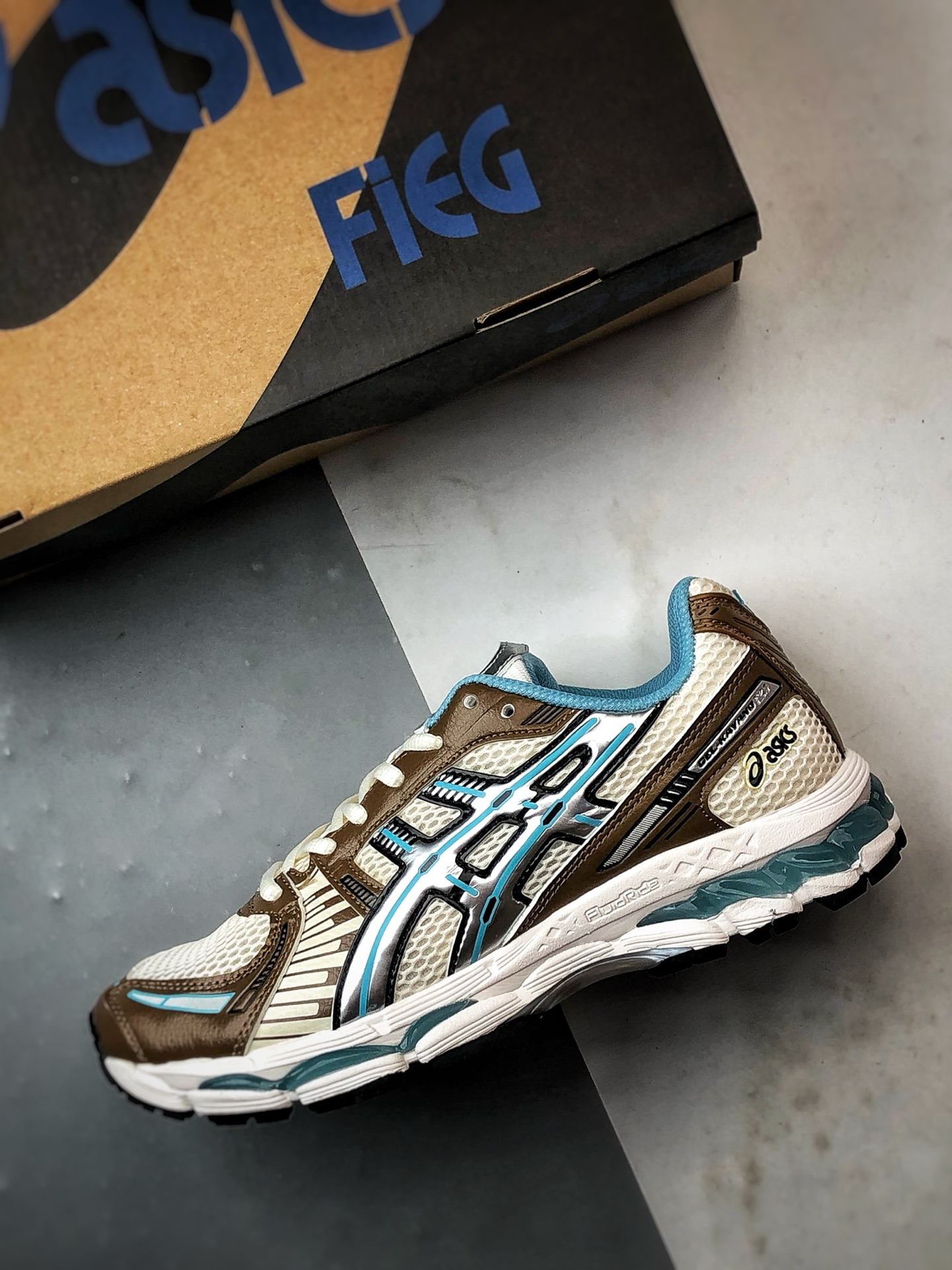 190 Asics Gel-Kayano 12.1 蓝棕色 深圳限定亚瑟士百搭休闲运动慢跑鞋 1203A827-101-Chinese UA Cheap High Quatity Brand Clothes Bags handbags Sneakers wholesale wholesaler seller from China Factory suppliers Fashion Clothing Shoes best Quality Beautiful Price 190 Asics Gel-Kayano 12.1 蓝棕色 深圳限定亚瑟士百搭休闲运动慢跑鞋 1203A827-101