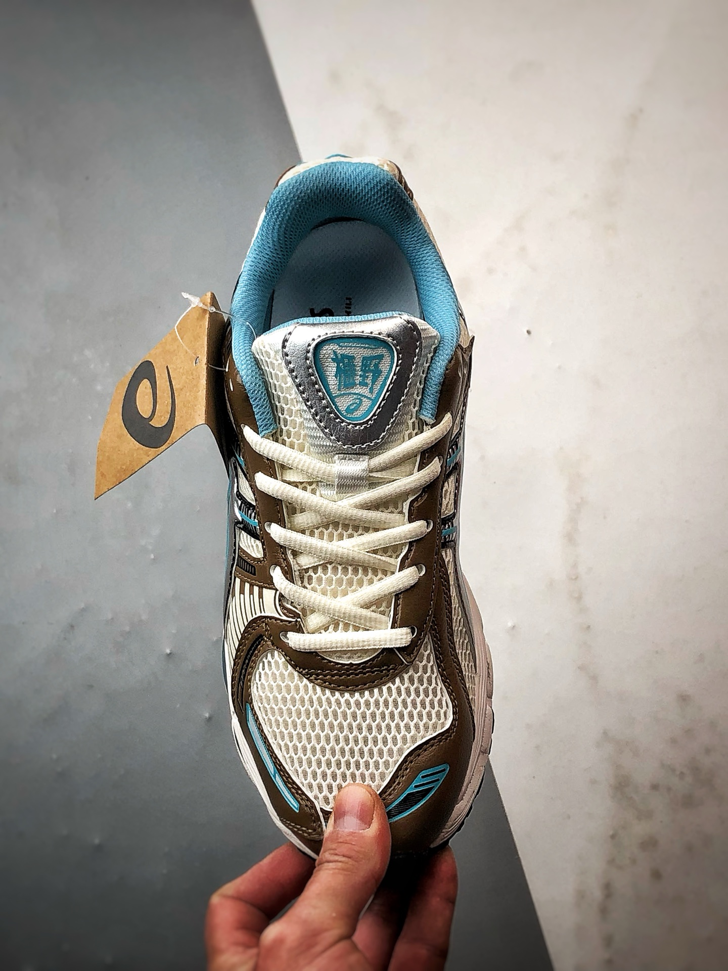 190 Asics Gel-Kayano 12.1 蓝棕色 深圳限定亚瑟士百搭休闲运动慢跑鞋 1203A827-101-Chinese UA Cheap High Quatity Brand Clothes Bags handbags Sneakers wholesale wholesaler seller from China Factory suppliers Fashion Clothing Shoes best Quality Beautiful Price 190 Asics Gel-Kayano 12.1 蓝棕色 深圳限定亚瑟士百搭休闲运动慢跑鞋 1203A827-101