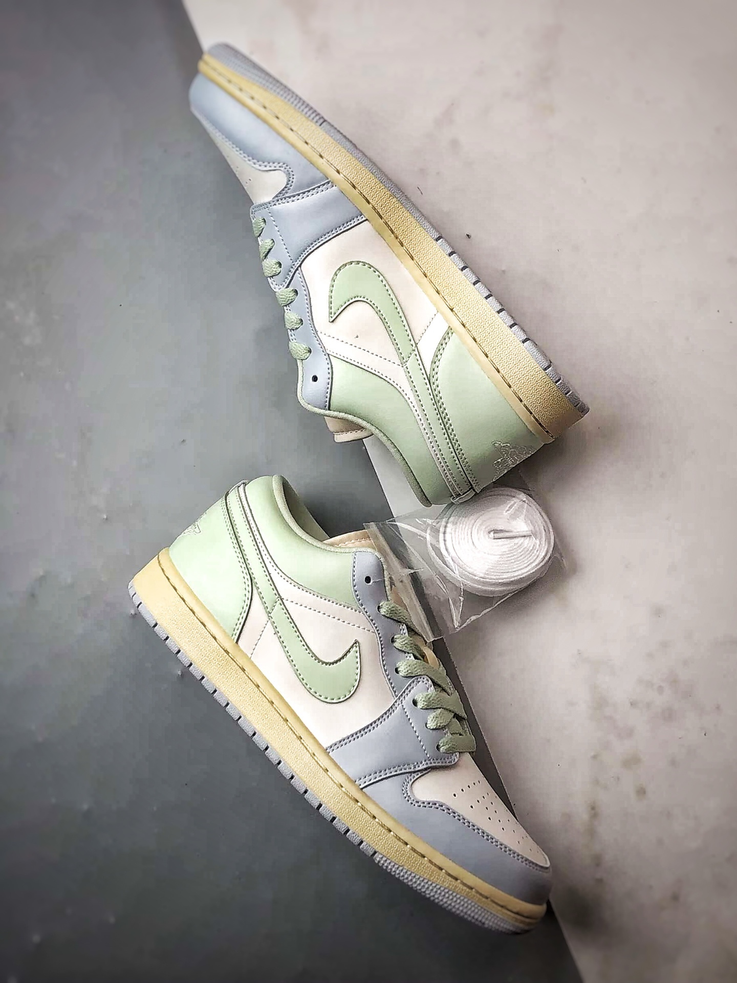 200 Air Jordan 1 Low 薄荷冰蓝 DC0774-108-Chinese UA Cheap High Quatity Brand Clothes Bags handbags Sneakers wholesale wholesaler seller from China Factory suppliers Fashion Clothing Shoes best Quality Beautiful Price 200 Air Jordan 1 Low 薄荷冰蓝 DC0774-108