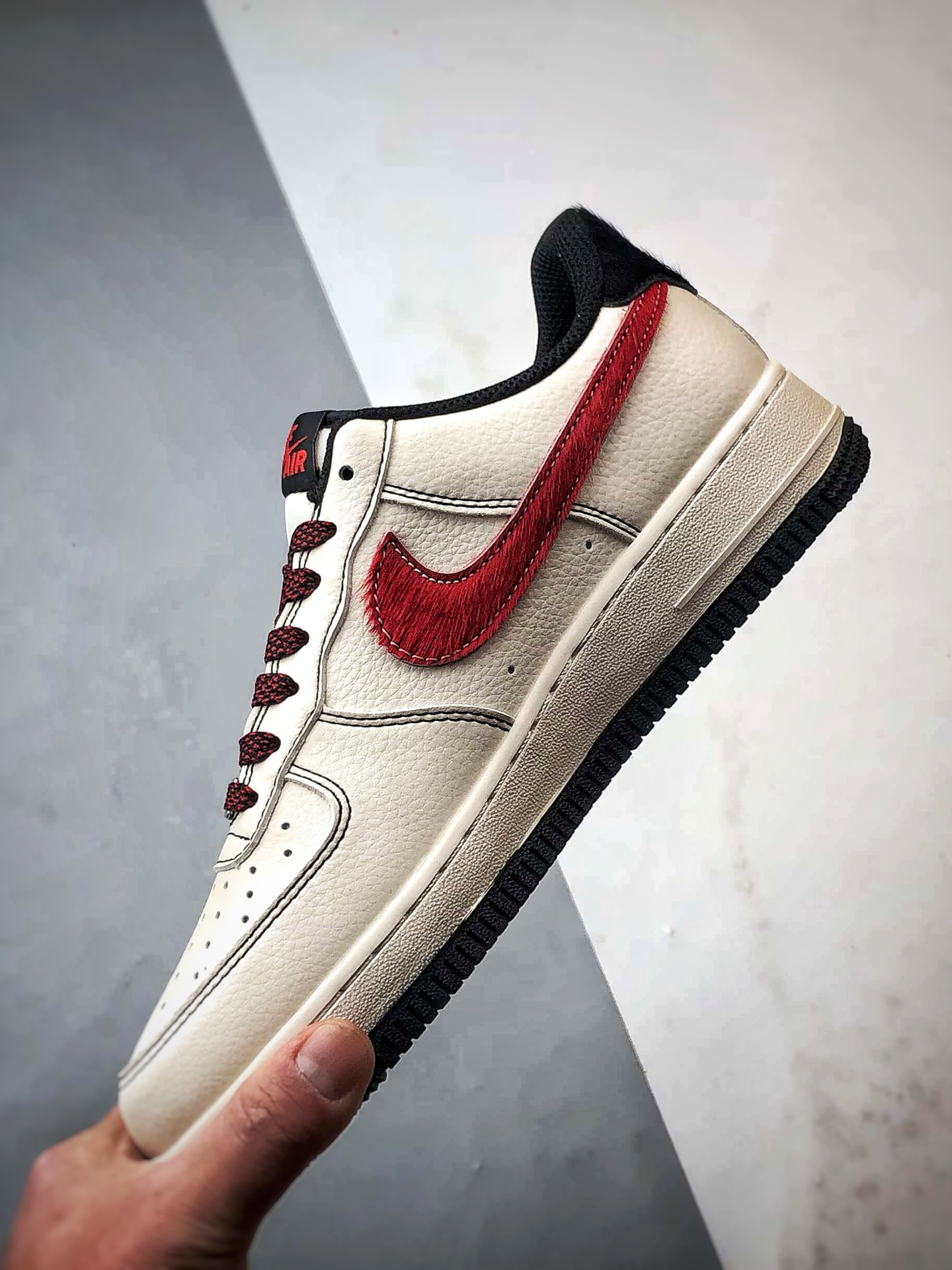 280 Air Force 1 '07 Low 米黑红马毛钩 QW5288-126-Chinese UA Cheap High Quatity Brand Clothes Bags handbags Sneakers wholesale wholesaler seller from China Factory suppliers Fashion Clothing Shoes best Quality Beautiful Price 280 Air Force 1 '07 Low 米黑红马毛钩 QW5288-126