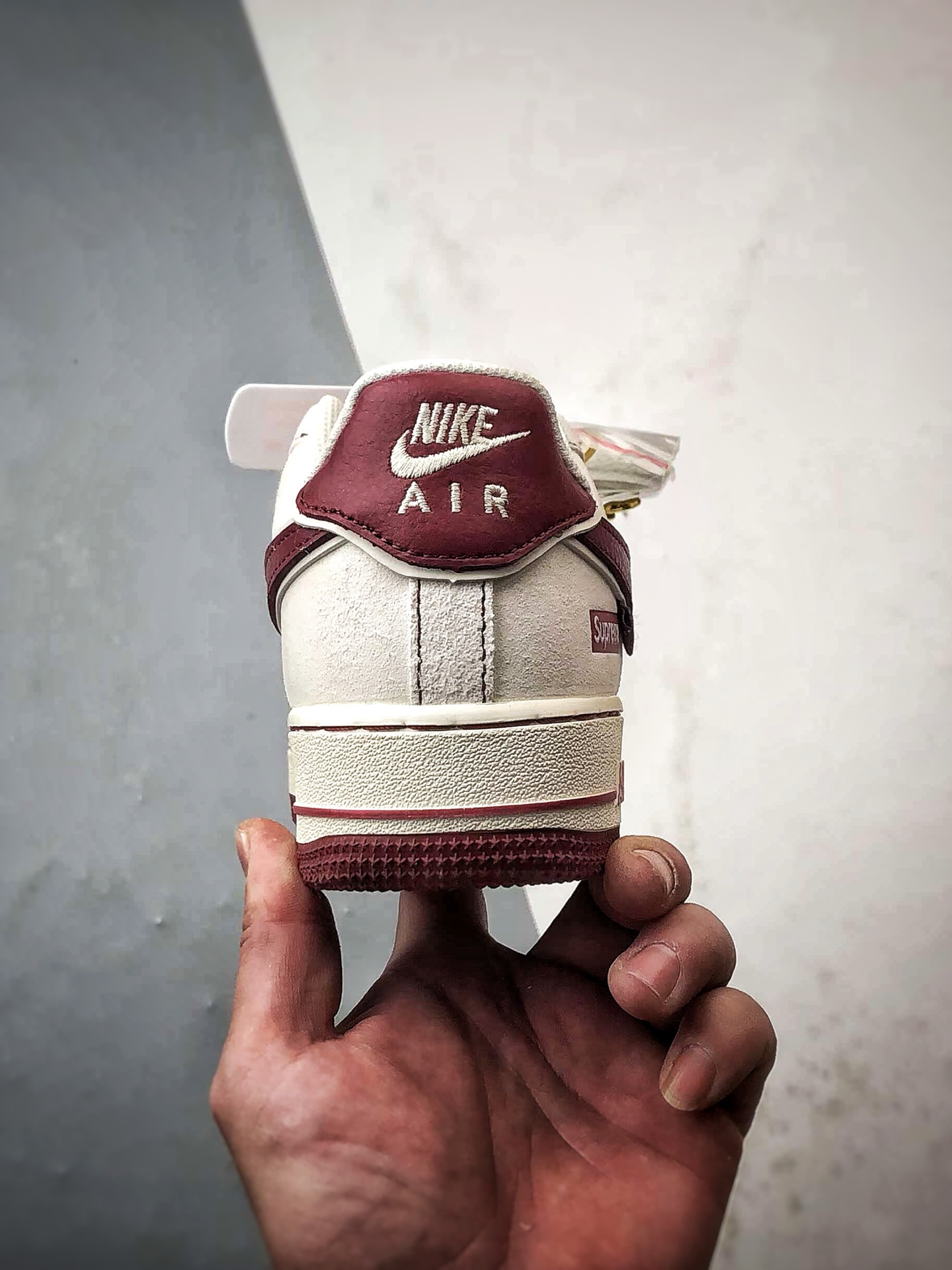 Sup x Air Force 1 Low 马年米白红 XL1982-336-Top High Quatity Cheap Sneakers Fashion Clothing Clothes Bags handbags Shoes of all Brand wholesale With The best Quality And Beautiful Price from China Factory Chinese suppliers wholesaler seller Sup x Air Force 1 Low 马年米白红 XL1982-336