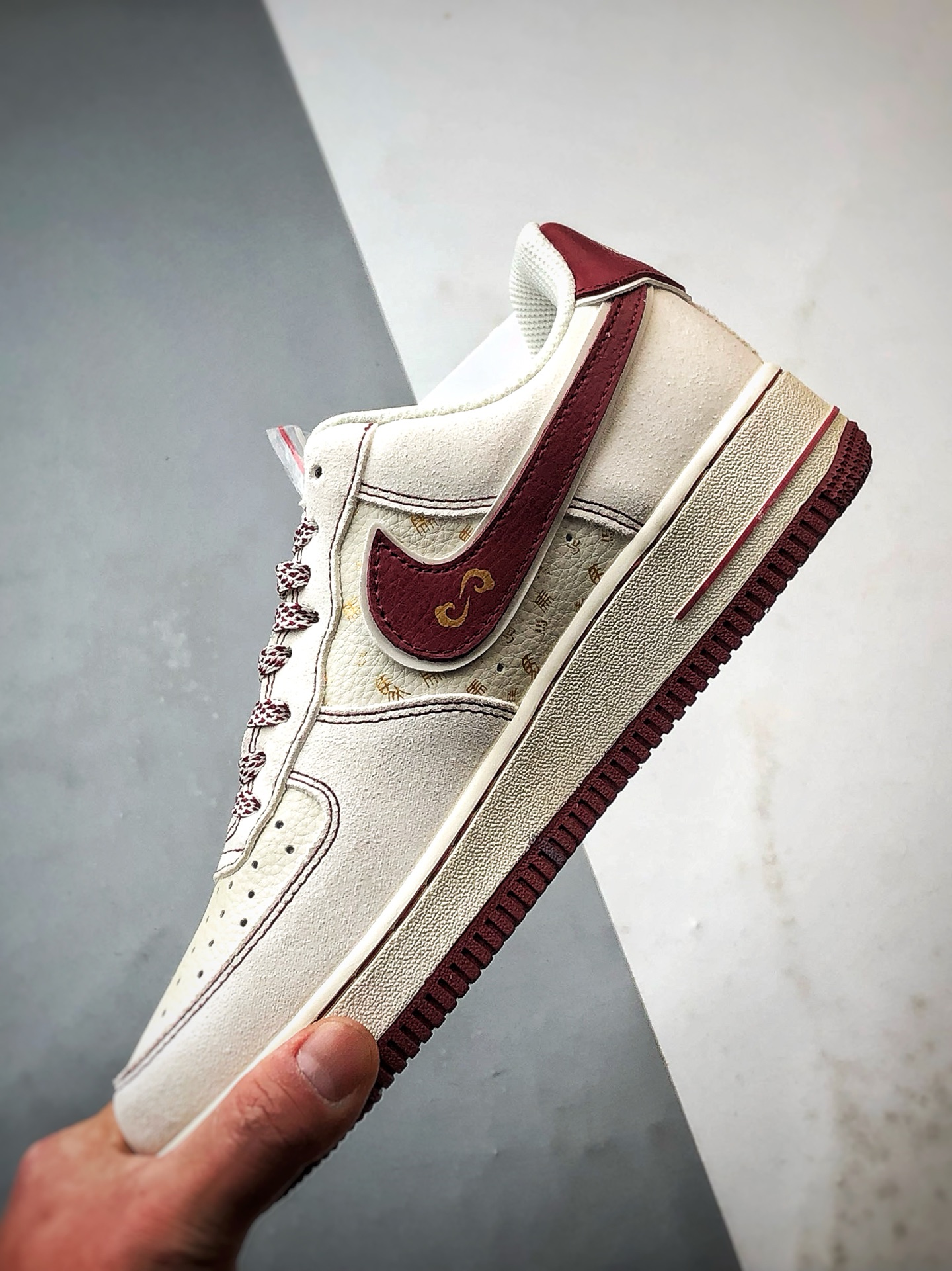 Sup x Air Force 1 Low 马年米白红 XL1982-336-Top High Quatity Cheap Sneakers Fashion Clothing Clothes Bags handbags Shoes of all Brand wholesale With The best Quality And Beautiful Price from China Factory Chinese suppliers wholesaler seller Sup x Air Force 1 Low 马年米白红 XL1982-336