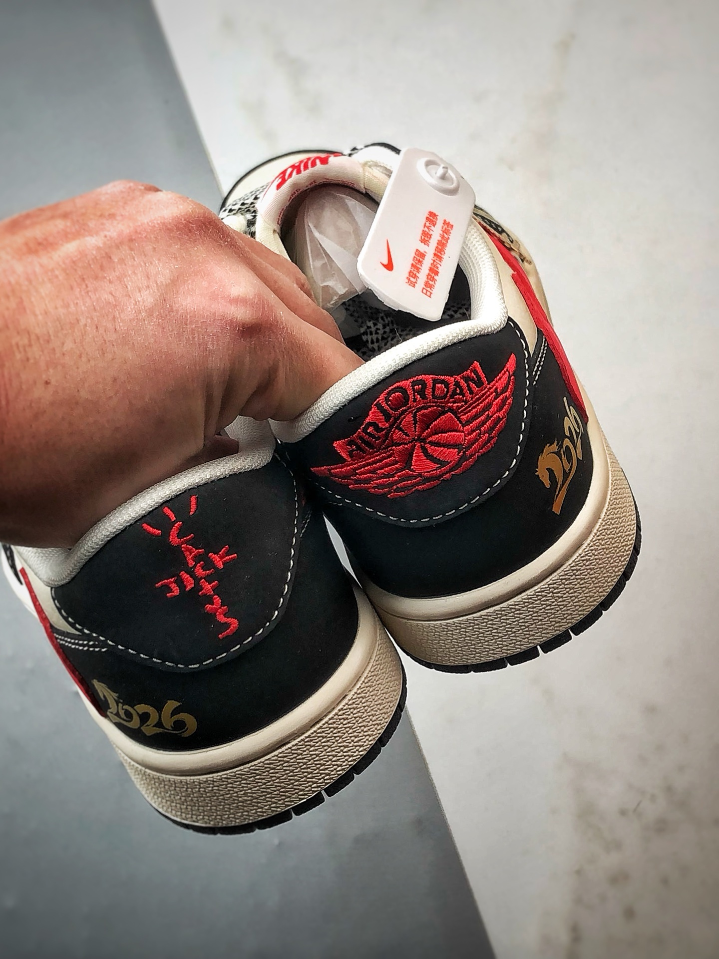Air Jordan 1 Low ”高端定制” 马年限定白黑红倒钩 MZ9588-825-Top High Quatity Cheap Sneakers Fashion Clothing Clothes Bags handbags Shoes of all Brand wholesale With The best Quality And Beautiful Price from China Factory Chinese suppliers wholesaler seller Air Jordan 1 Low ”高端定制” 马年限定白黑红倒钩 MZ9588-825