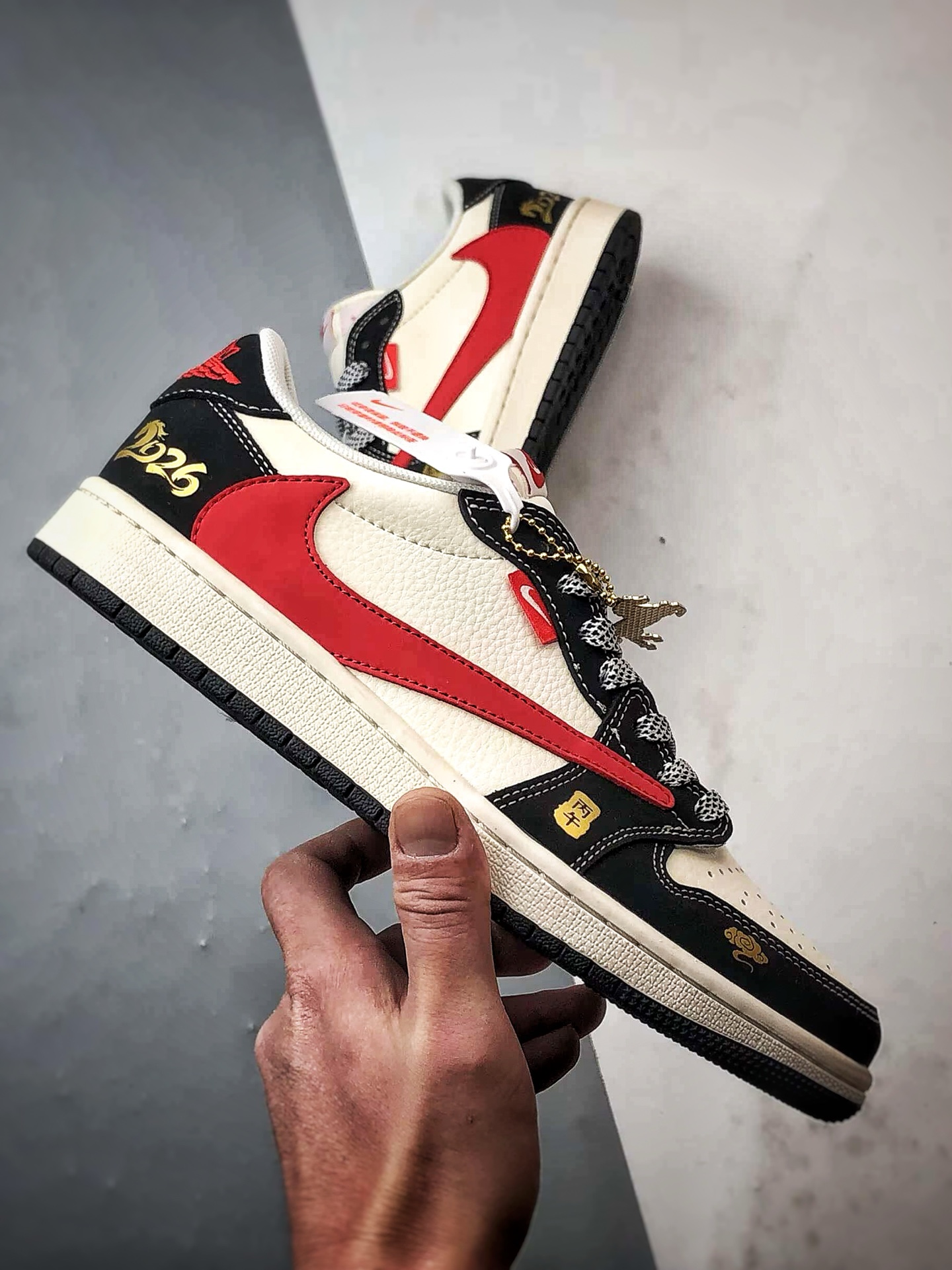 Air Jordan 1 Low ”高端定制” 马年限定白黑红倒钩 MZ9588-825-Top High Quatity Cheap Sneakers Fashion Clothing Clothes Bags handbags Shoes of all Brand wholesale With The best Quality And Beautiful Price from China Factory Chinese suppliers wholesaler seller Air Jordan 1 Low ”高端定制” 马年限定白黑红倒钩 MZ9588-825