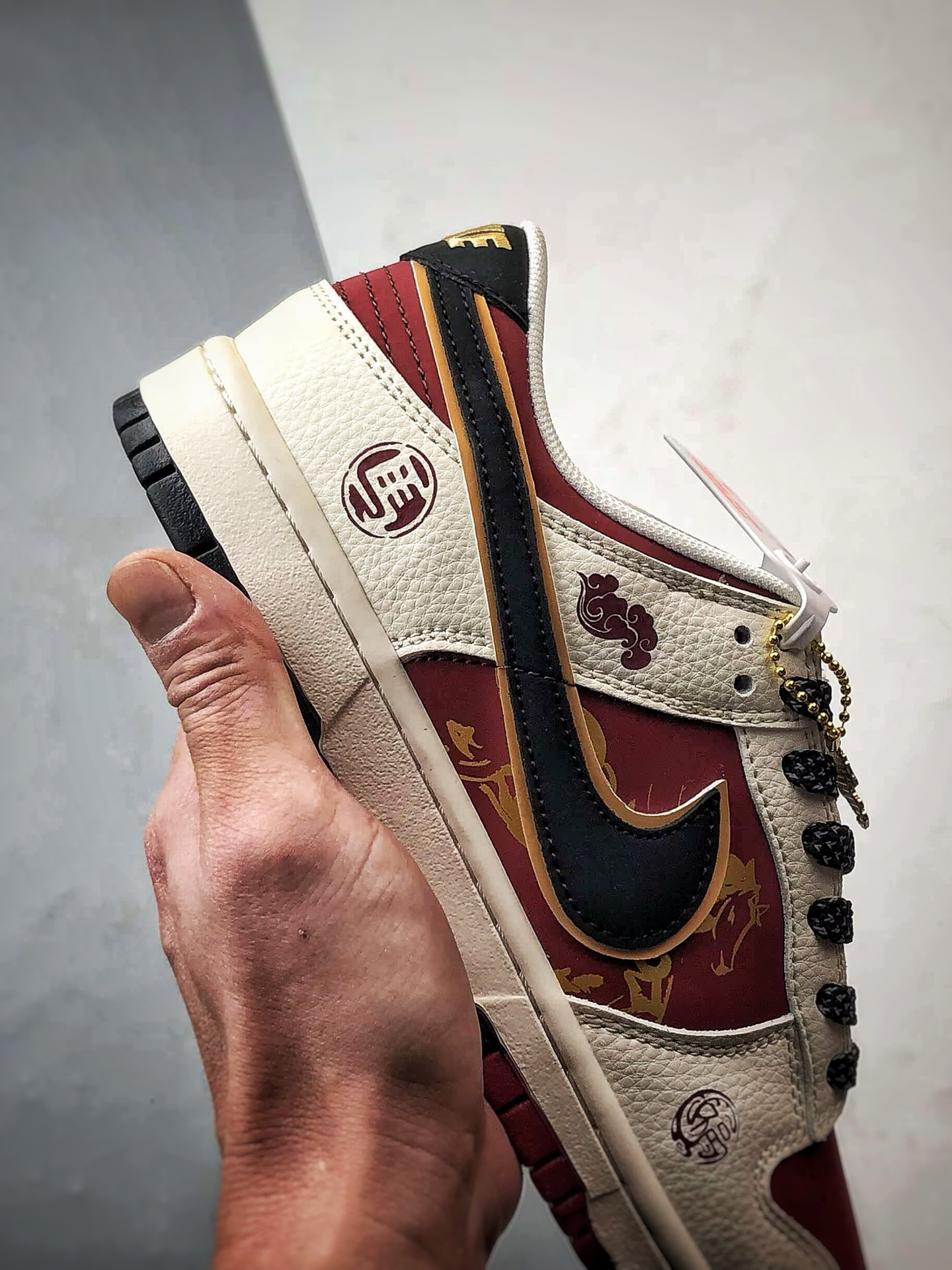 NK Dunk Low Retro ”DIY高端定制” 马年限定米红黑 低帮休闲运动板鞋 QW5288-113-Top High Quatity Cheap Sneakers Fashion Clothing Clothes Bags handbags Shoes of all Brand wholesale With The best Quality And Beautiful Price from China Factory Chinese suppliers wholesaler seller NK Dunk Low Retro ”DIY高端定制” 马年限定米红黑 低帮休闲运动板鞋 QW5288-113