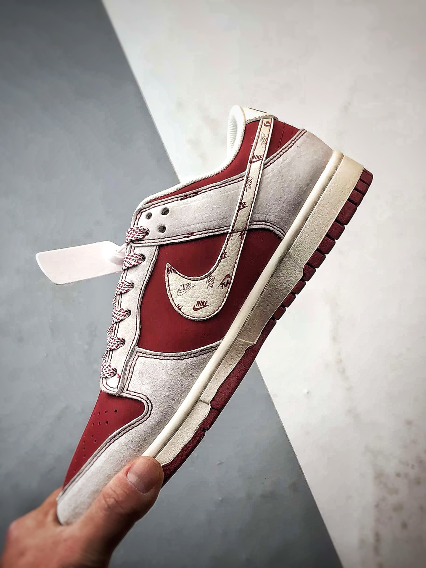 NK Dunk Low Retro ”DIY高端定制” 北面马年米灰红 低帮休闲运动板鞋 JP2046-108-Top High Quatity Cheap Sneakers Fashion Clothing Clothes Bags handbags Shoes of all Brand wholesale With The best Quality And Beautiful Price from China Factory Chinese suppliers wholesaler seller NK Dunk Low Retro ”DIY高端定制” 北面马年米灰红 低帮休闲运动板鞋 JP2046-108