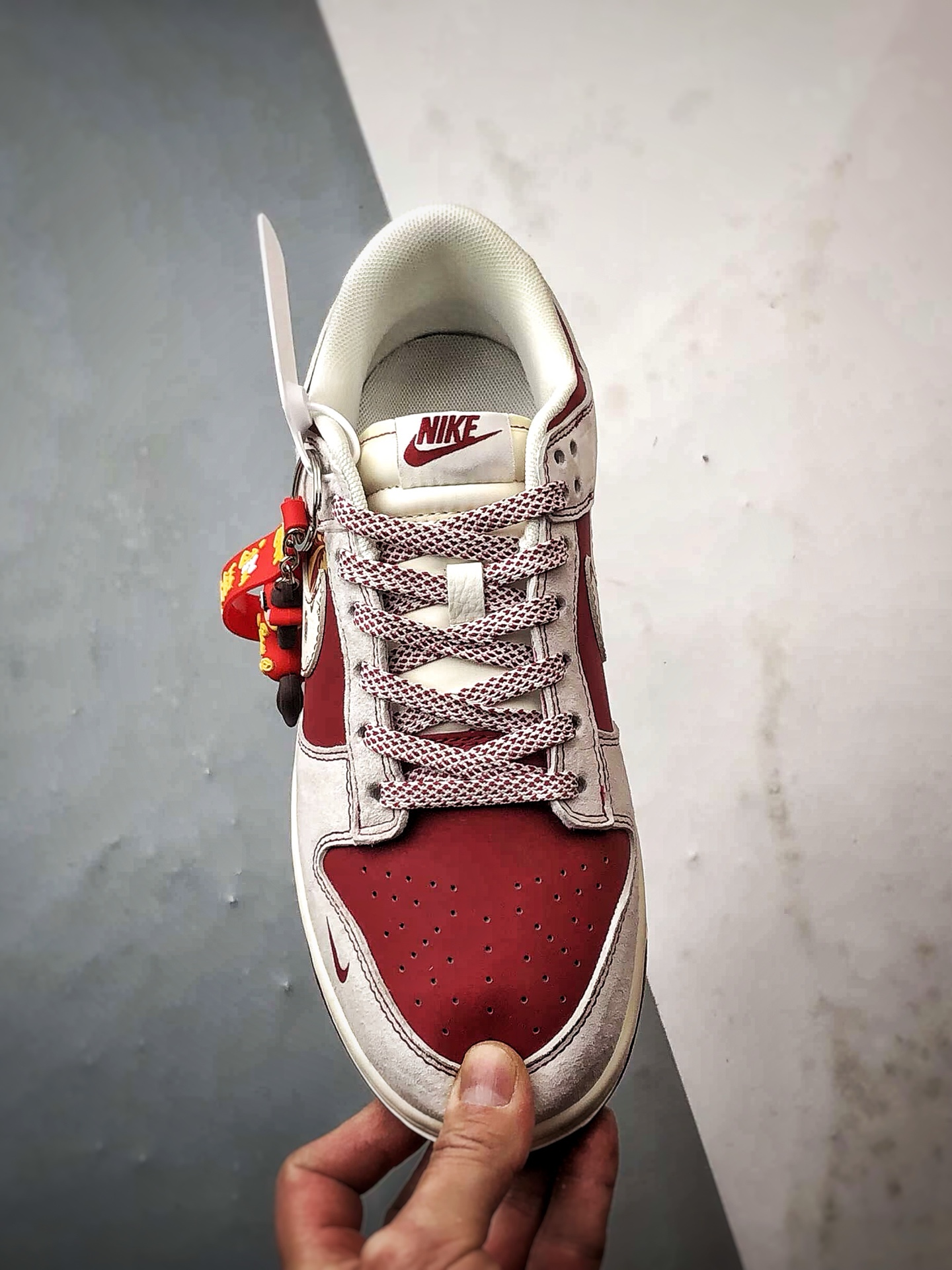 NK Dunk Low Retro ”DIY高端定制” 北面马年米灰红 低帮休闲运动板鞋 JP2046-108-Top High Quatity Cheap Sneakers Fashion Clothing Clothes Bags handbags Shoes of all Brand wholesale With The best Quality And Beautiful Price from China Factory Chinese suppliers wholesaler seller NK Dunk Low Retro ”DIY高端定制” 北面马年米灰红 低帮休闲运动板鞋 JP2046-108