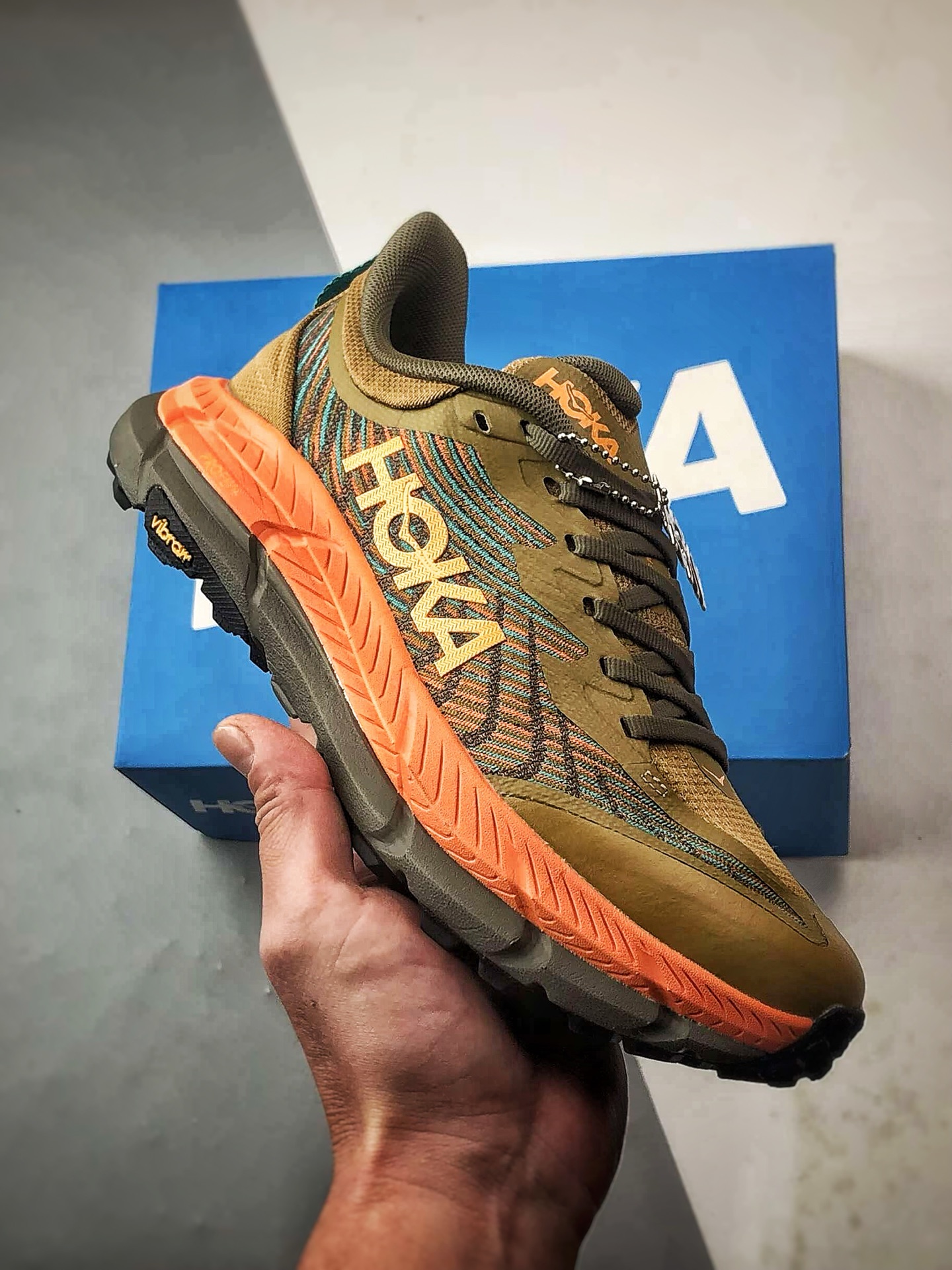 210 Hoka One One Mafate Speed 4 南瓜色 玛法特低帮轻量户外运动鞋1129930-AQL-Chinese UA Cheap High Quatity Brand Clothes Bags handbags Sneakers wholesale wholesaler seller from China Factory suppliers Fashion Clothing Shoes best Quality Beautiful Price 210 Hoka One One Mafate Speed 4 南瓜色 玛法特低帮轻量户外运动鞋1129930-AQL