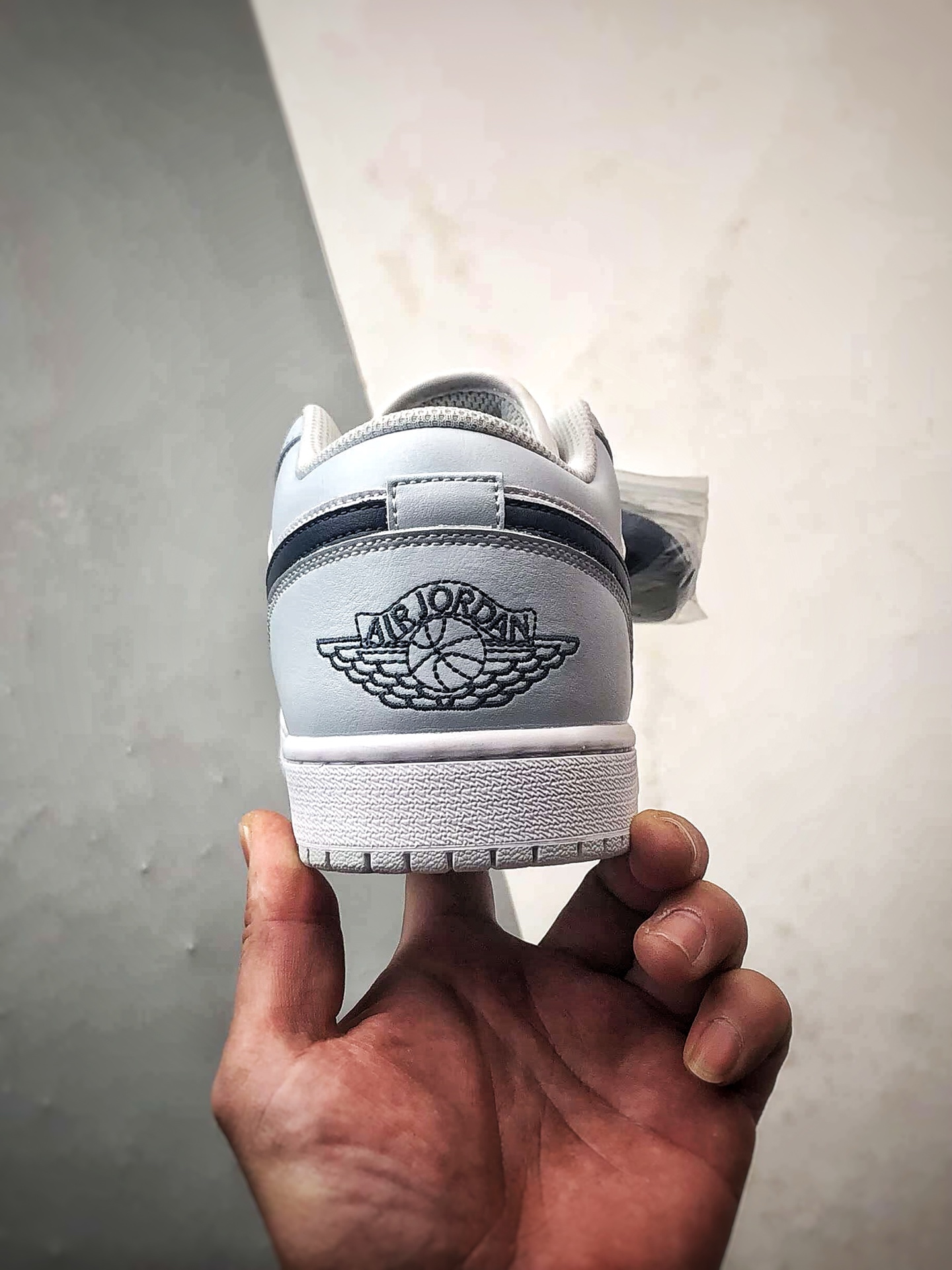 Air Jordan 1 Low 浅蓝白 553558-400