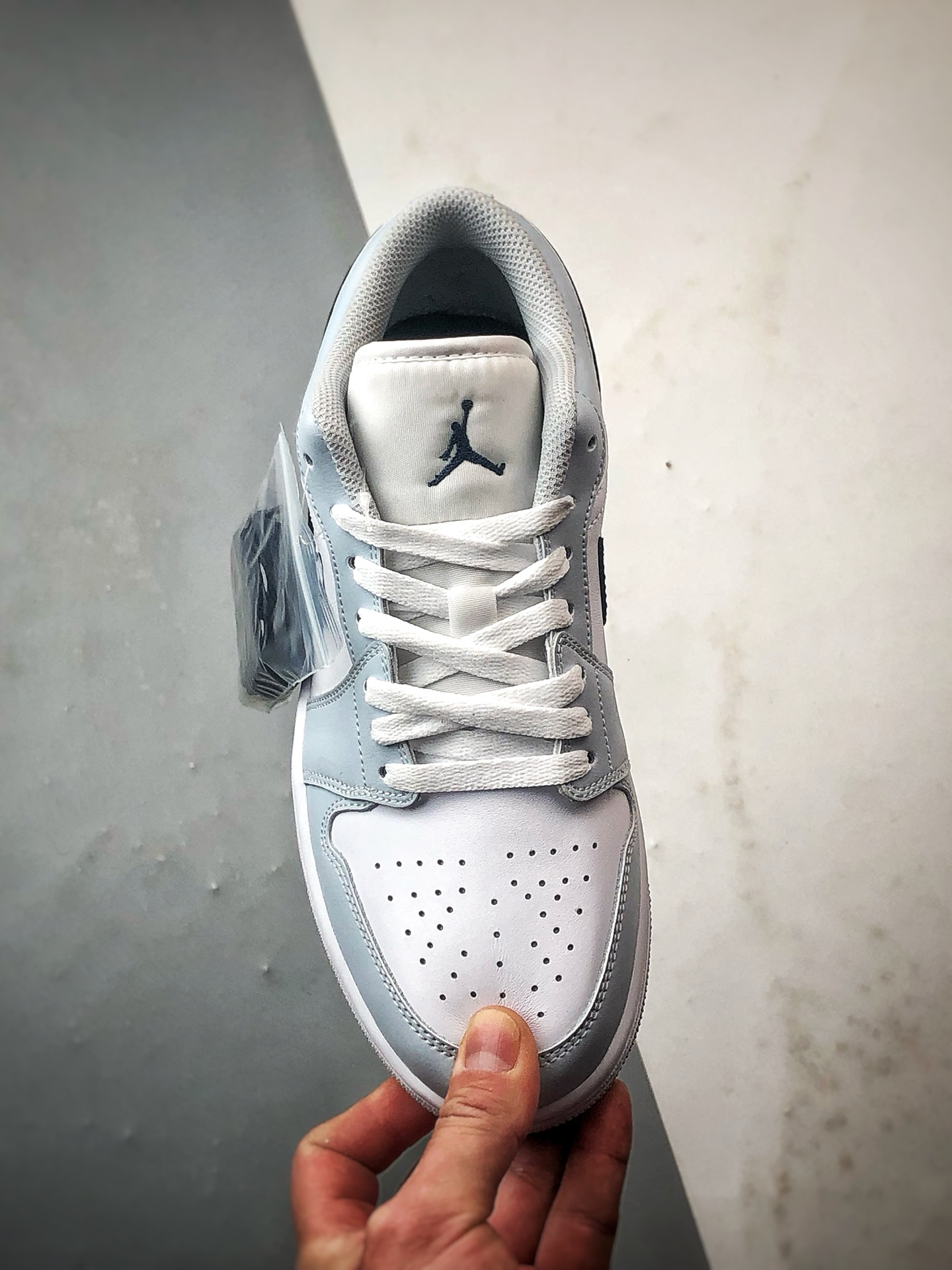 Air Jordan 1 Low 浅蓝白 553558-400