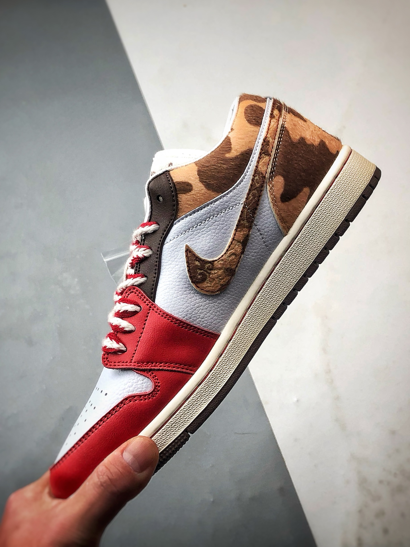 200 定制球鞋 Air Jordan 1 Low 福马红金 马年红棕色 IQ5321-121-Chinese UA Cheap High Quatity Brand Clothes Bags handbags Sneakers wholesale wholesaler seller from China Factory suppliers Fashion Clothing Shoes best Quality Beautiful Price 200 定制球鞋 Air Jordan 1 Low 福马红金 马年红棕色 IQ5321-121