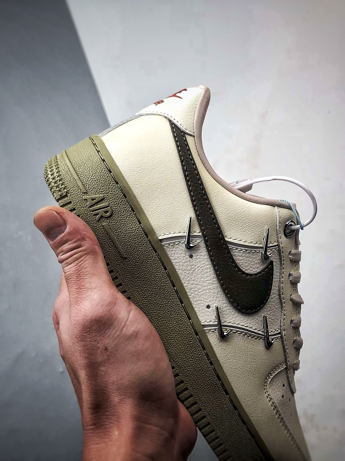 Air Force 1 '07 Low 马年米绿四小钩 IQ9802-022-Top High Quatity Cheap Sneakers Fashion Clothing Clothes Bags handbags Shoes of all Brand wholesale With The best Quality And Beautiful Price from China Factory Chinese suppliers wholesaler seller Air Force 1 '07 Low 马年米绿四小钩 IQ9802-022
