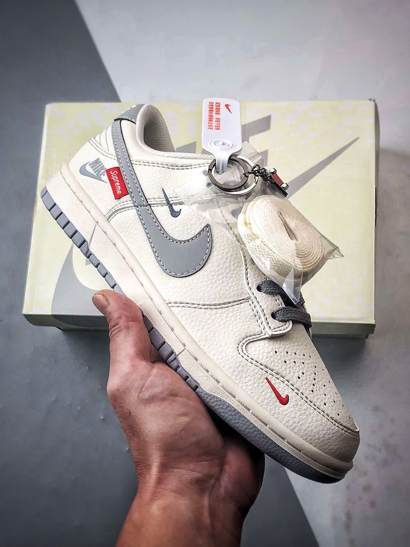 290 NK Dunk Low Retro ”DIY高端定制” Sup米白灰 低帮休闲运动板鞋 HH7158-084-Chinese UA Cheap High Quatity Brand Clothes Bags handbags Sneakers wholesale wholesaler seller from China Factory suppliers Fashion Clothing Shoes best Quality Beautiful Price 290 NK Dunk Low Retro ”DIY高端定制” Sup米白灰 低帮休闲运动板鞋 HH7158-084