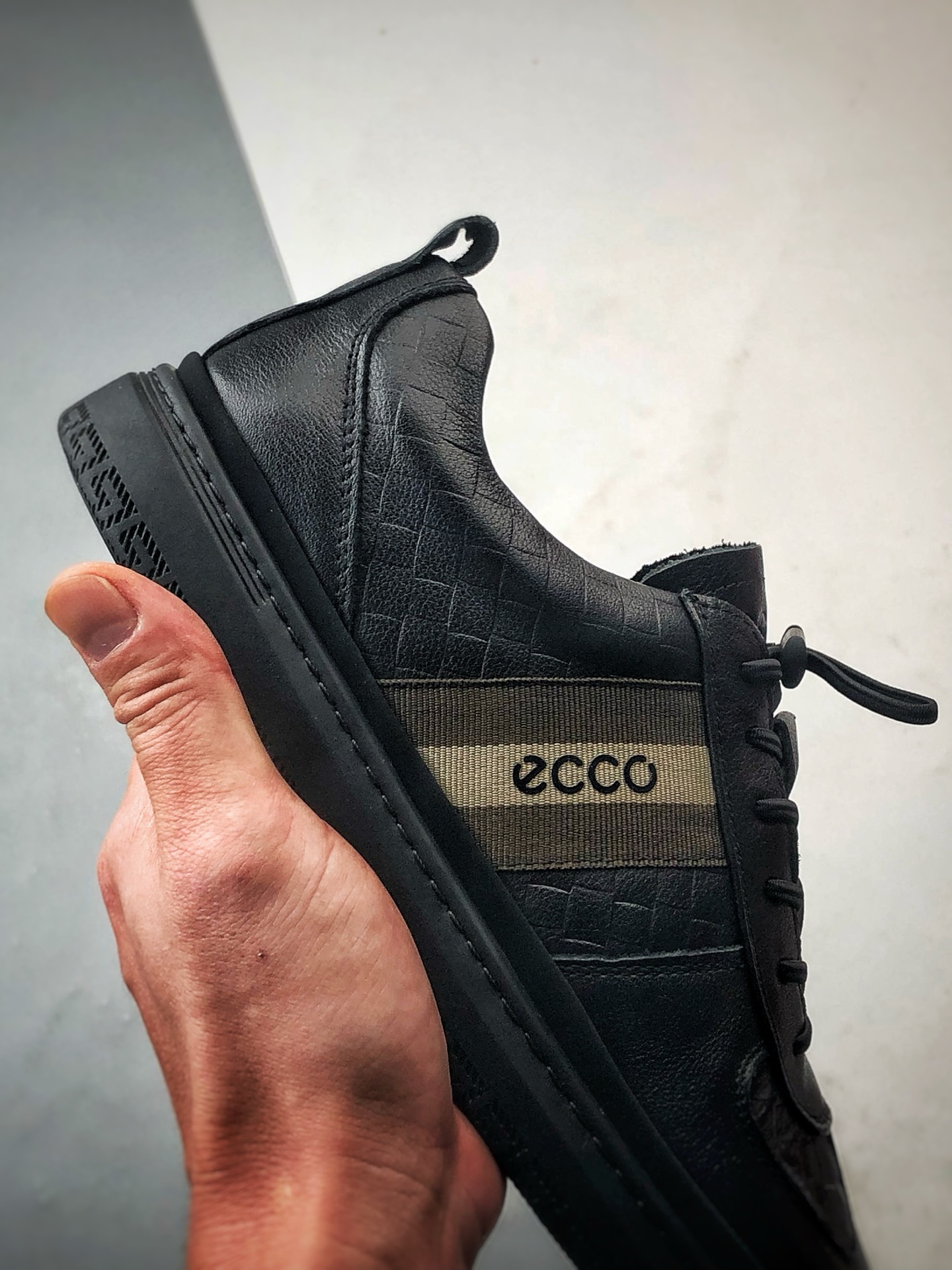 Ecco/爱步 复古潮流四季鞋 商务运动舒适户外工作休闲鞋 583207-Top High Quatity Cheap Sneakers Fashion Clothing Clothes Bags handbags Shoes of all Brand wholesale With The best Quality And Beautiful Price from China Factory Chinese suppliers wholesaler seller Ecco/爱步 复古潮流四季鞋 商务运动舒适户外工作休闲鞋 583207