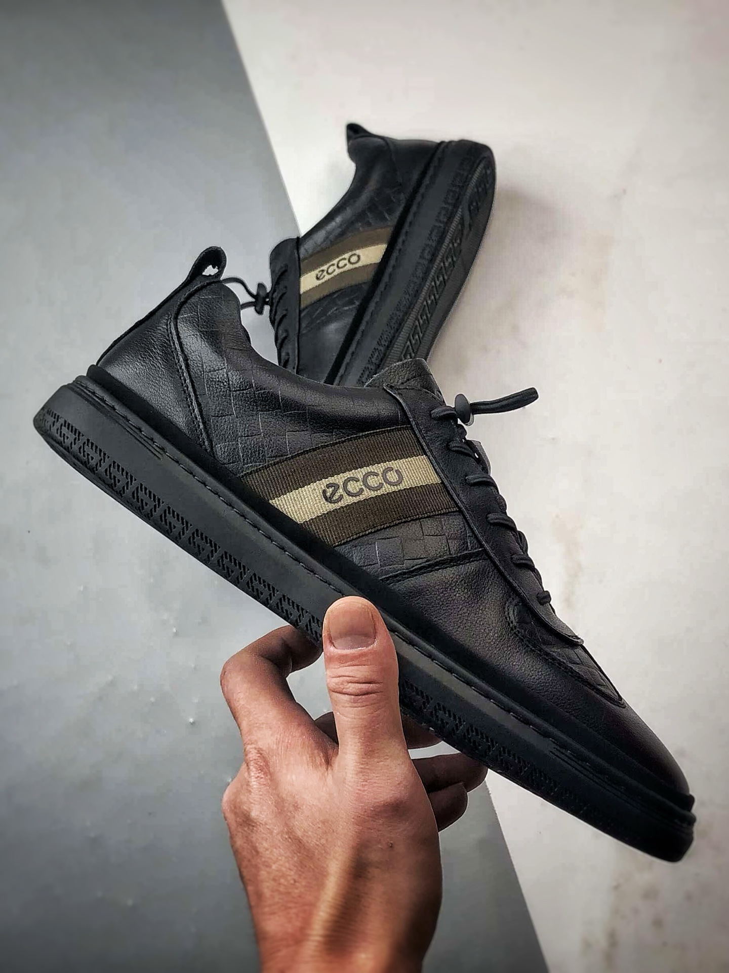 Ecco/爱步 复古潮流四季鞋 商务运动舒适户外工作休闲鞋 583207-Top High Quatity Cheap Sneakers Fashion Clothing Clothes Bags handbags Shoes of all Brand wholesale With The best Quality And Beautiful Price from China Factory Chinese suppliers wholesaler seller Ecco/爱步 复古潮流四季鞋 商务运动舒适户外工作休闲鞋 583207