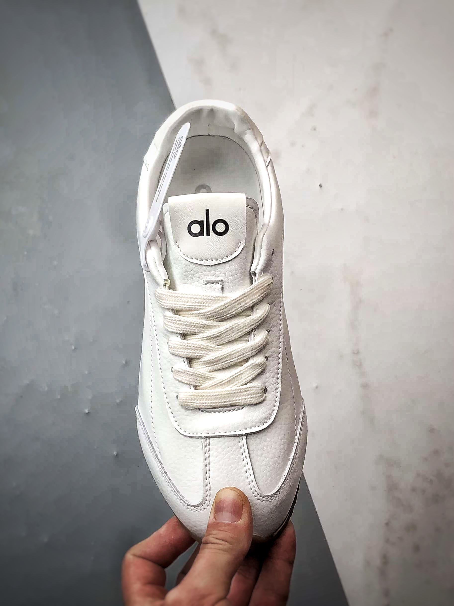 Alo yoga Sunset Seaker 白色 休闲城市通勤复古薄底德迅鞋-Top High Quatity Cheap Sneakers Fashion Clothing Clothes Bags handbags Shoes of all Brand wholesale With The best Quality And Beautiful Price from China Factory Chinese suppliers wholesaler seller Alo yoga Sunset Seaker 白色 休闲城市通勤复古薄底德迅鞋
