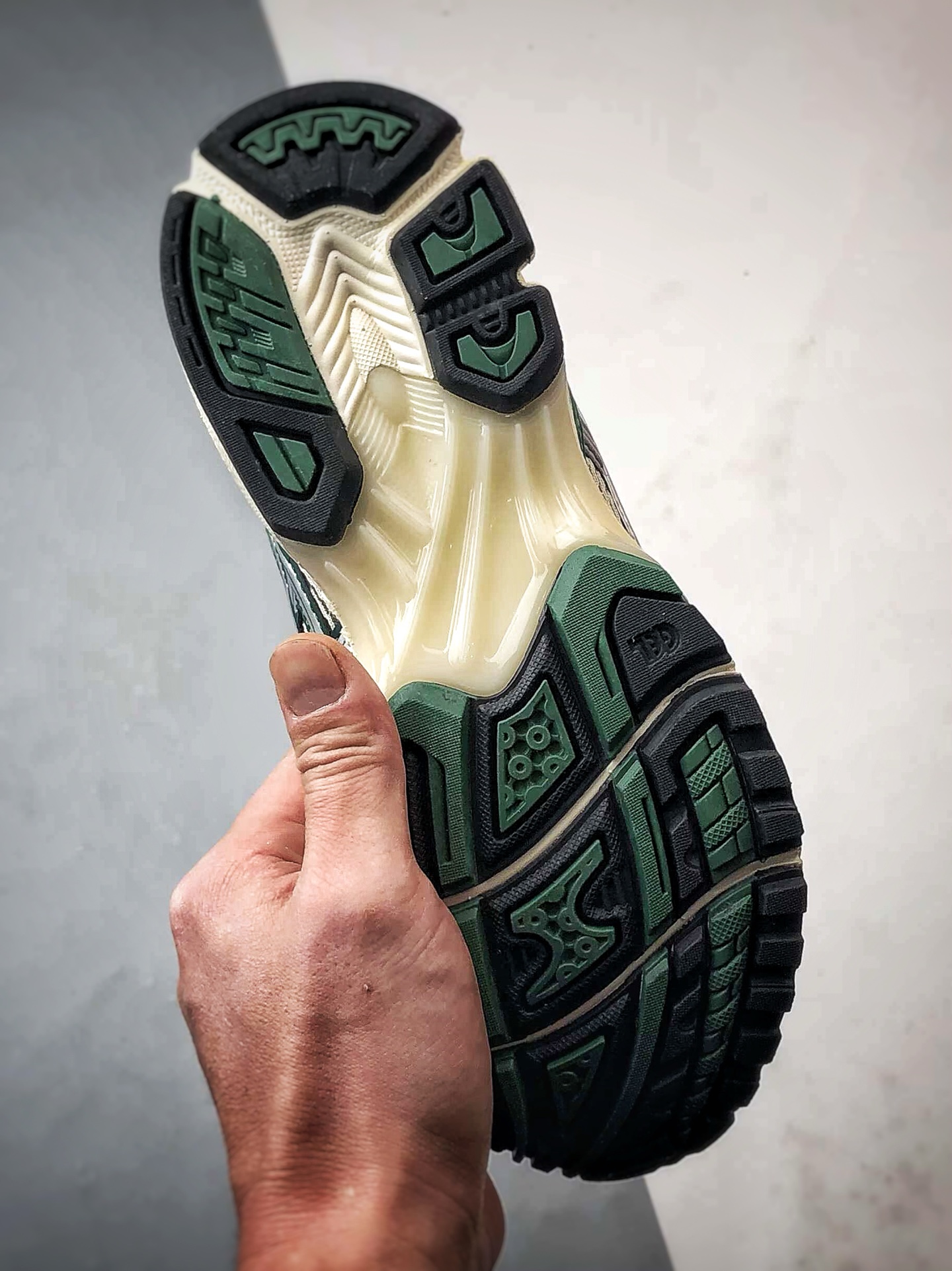 Asics Gel-Kayano 14 白银绿 亚瑟士14代 纳米纤维气垫百搭休闲运动慢跑鞋 1203A537-300-Top High Quatity Cheap Sneakers Fashion Clothing Clothes Bags handbags Shoes of all Brand wholesale With The best Quality And Beautiful Price from China Factory Chinese suppliers wholesaler seller Asics Gel-Kayano 14 白银绿 亚瑟士14代 纳米纤维气垫百搭休闲运动慢跑鞋 1203A537-300