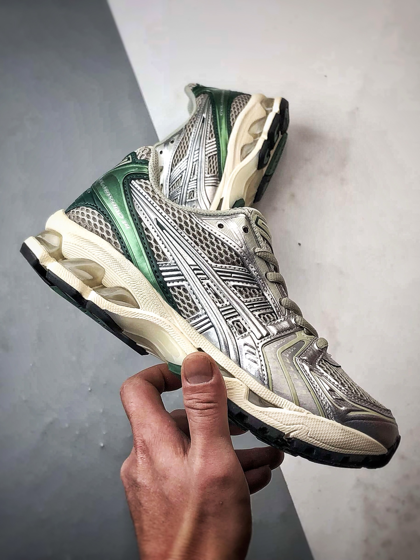Asics Gel-Kayano 14 白银绿 亚瑟士14代 纳米纤维气垫百搭休闲运动慢跑鞋 1203A537-300-Top High Quatity Cheap Sneakers Fashion Clothing Clothes Bags handbags Shoes of all Brand wholesale With The best Quality And Beautiful Price from China Factory Chinese suppliers wholesaler seller Asics Gel-Kayano 14 白银绿 亚瑟士14代 纳米纤维气垫百搭休闲运动慢跑鞋 1203A537-300