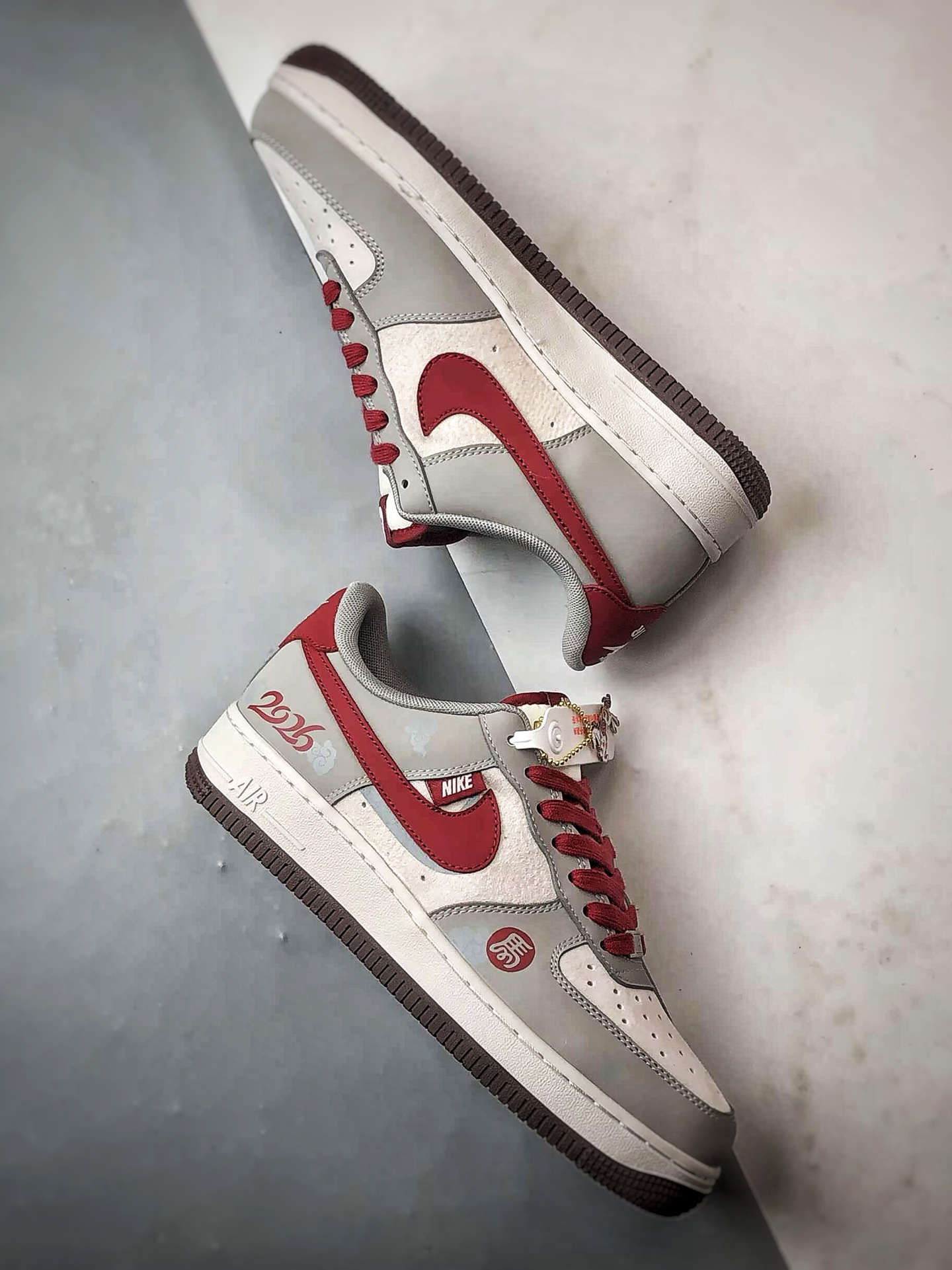 Air Force 1 '07 Low 马年限定灰红 HT5088-621-Top High Quatity Cheap Sneakers Fashion Clothing Clothes Bags handbags Shoes of all Brand wholesale With The best Quality And Beautiful Price from China Factory Chinese suppliers wholesaler seller Air Force 1 '07 Low 马年限定灰红 HT5088-621