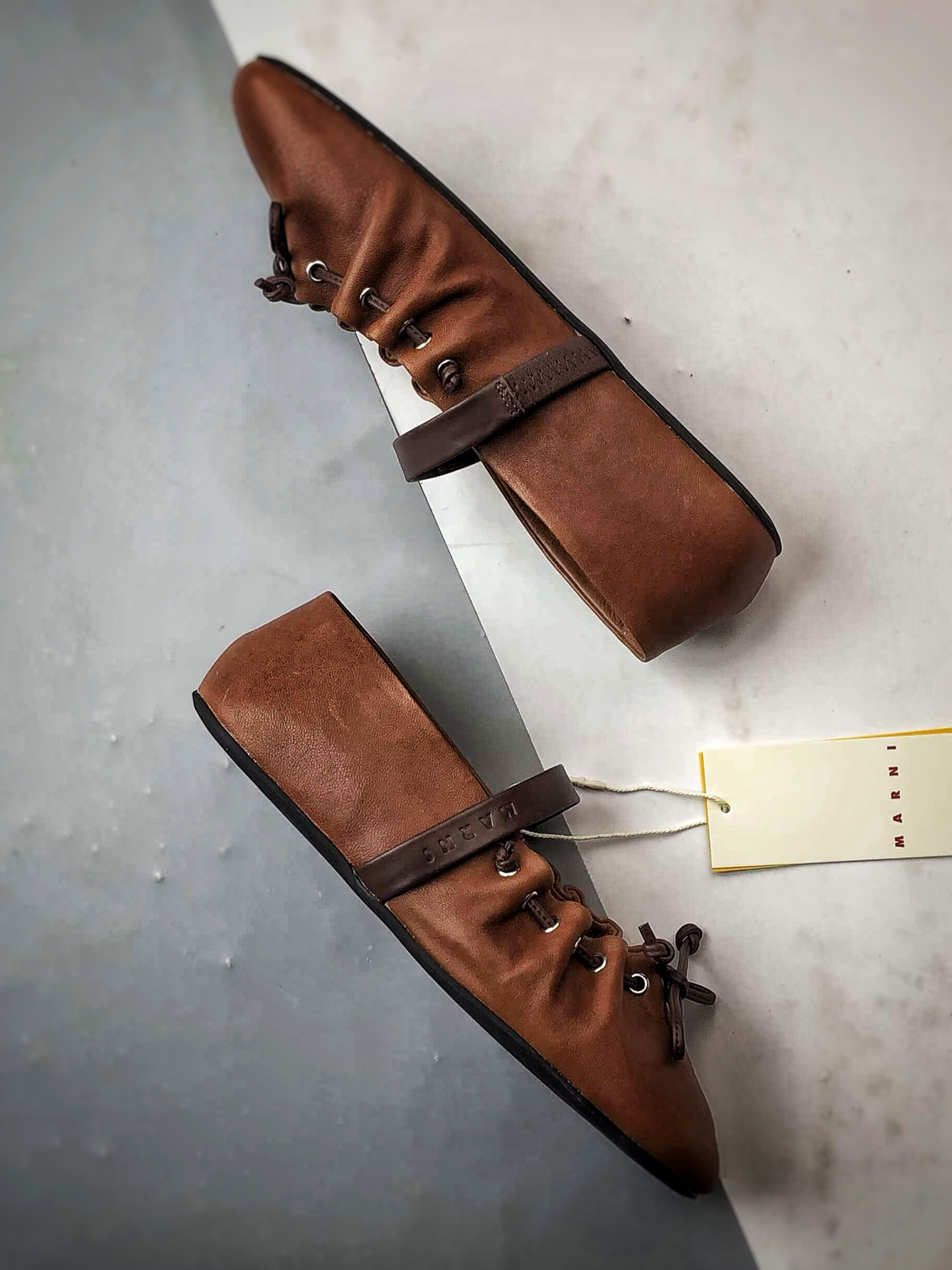 MARNI/玛尼26Fw 平底玛丽珍单鞋 2026春夏新款 褶皱蝴蝶结芭蕾舞鞋-Top High Quatity Cheap Sneakers Fashion Clothing Clothes Bags handbags Shoes of all Brand wholesale With The best Quality And Beautiful Price from China Factory Chinese suppliers wholesaler seller MARNI/玛尼26Fw 平底玛丽珍单鞋 2026春夏新款 褶皱蝴蝶结芭蕾舞鞋